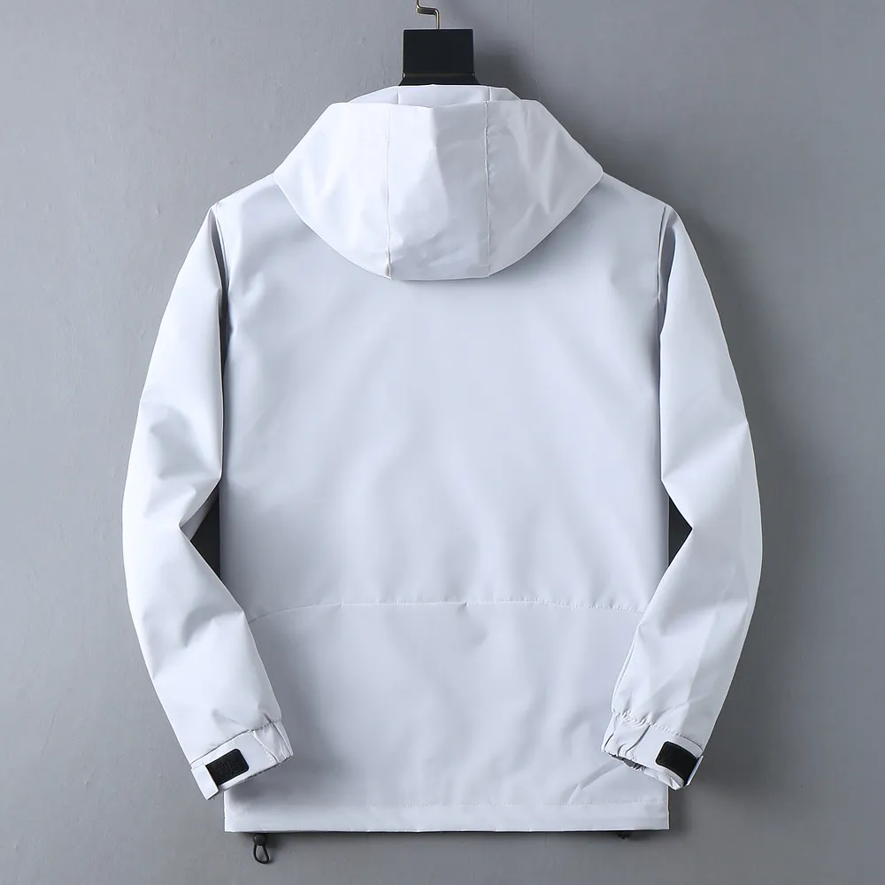 alo official website Same Style, complete with three labels, on sale in advance. 2026 Autumn and Winter New Arrival men's jacket, with Original three labels, Premium version. Customized fabrics at the counter. Breathable, high comfort, impeccable details, brand element design concept, reflecting high quality. It feels delicate and soft, presents a casual cut, and has a great upper body shape. Sizes: M～3XL
