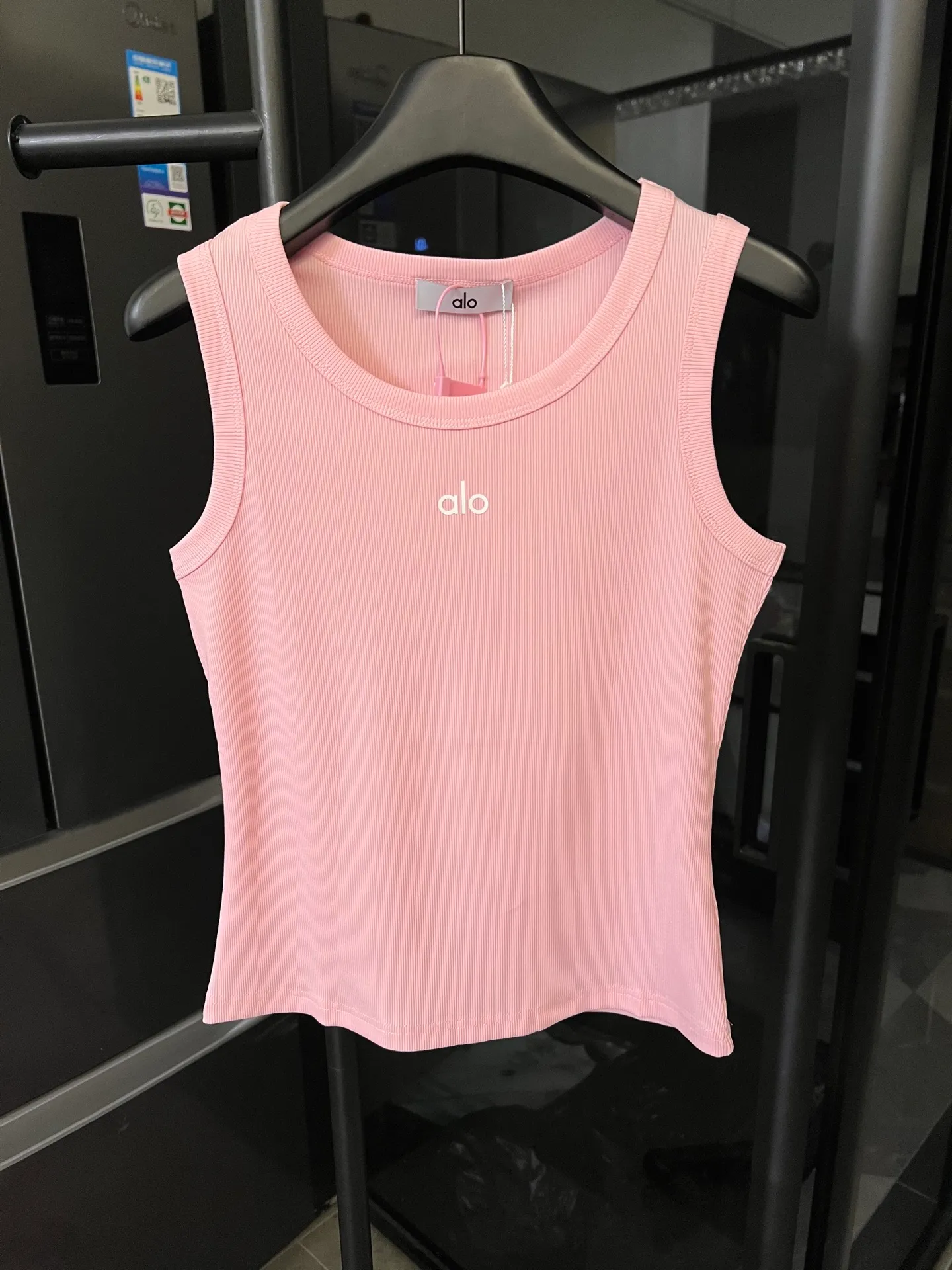 【 】 Alo/Yoga 25Ss （ ） ！ ！ ！ ！ 「ALO 」 ！ Black White / / 👗 ！ ！ 💃🏻 😭 # #ALO #OOTD ， all in ！ Size：s m l Size 9