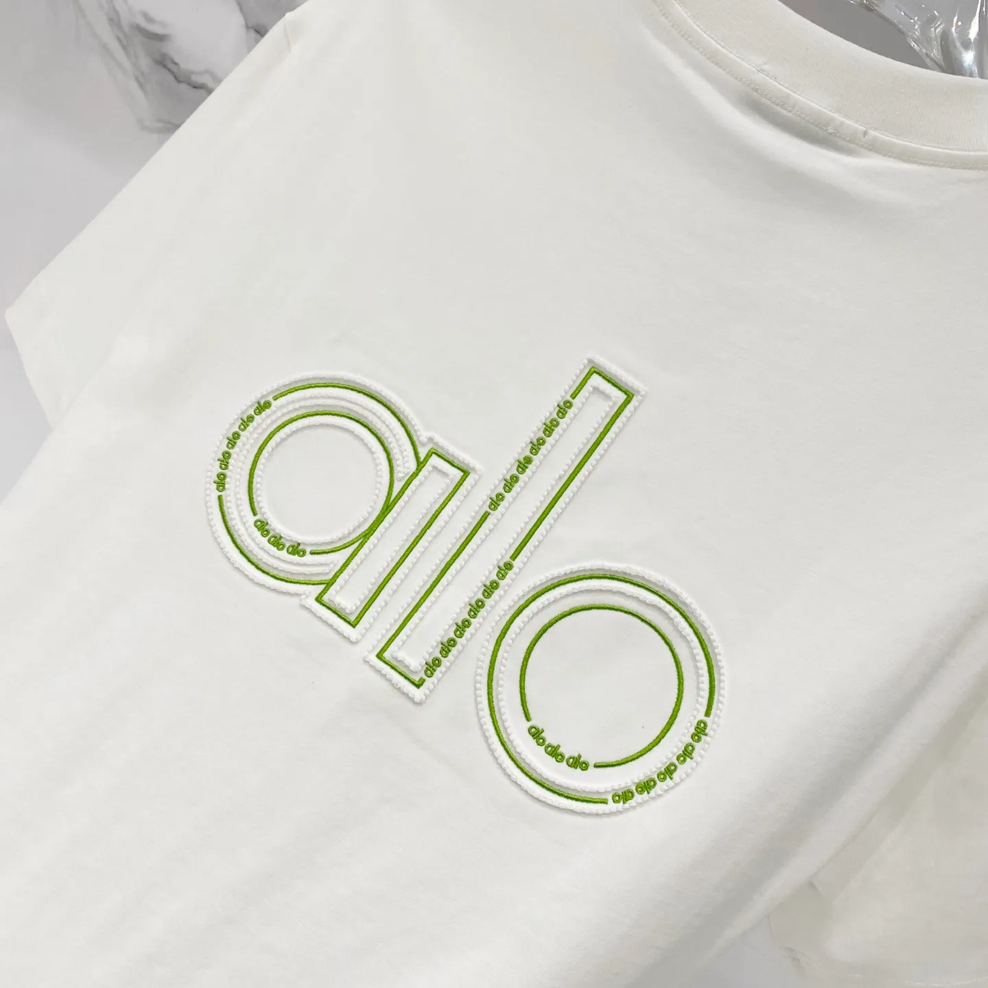 alo T 🪡 LOGO 🪡 LOGO Versatile Size:S-XL :Black.White.