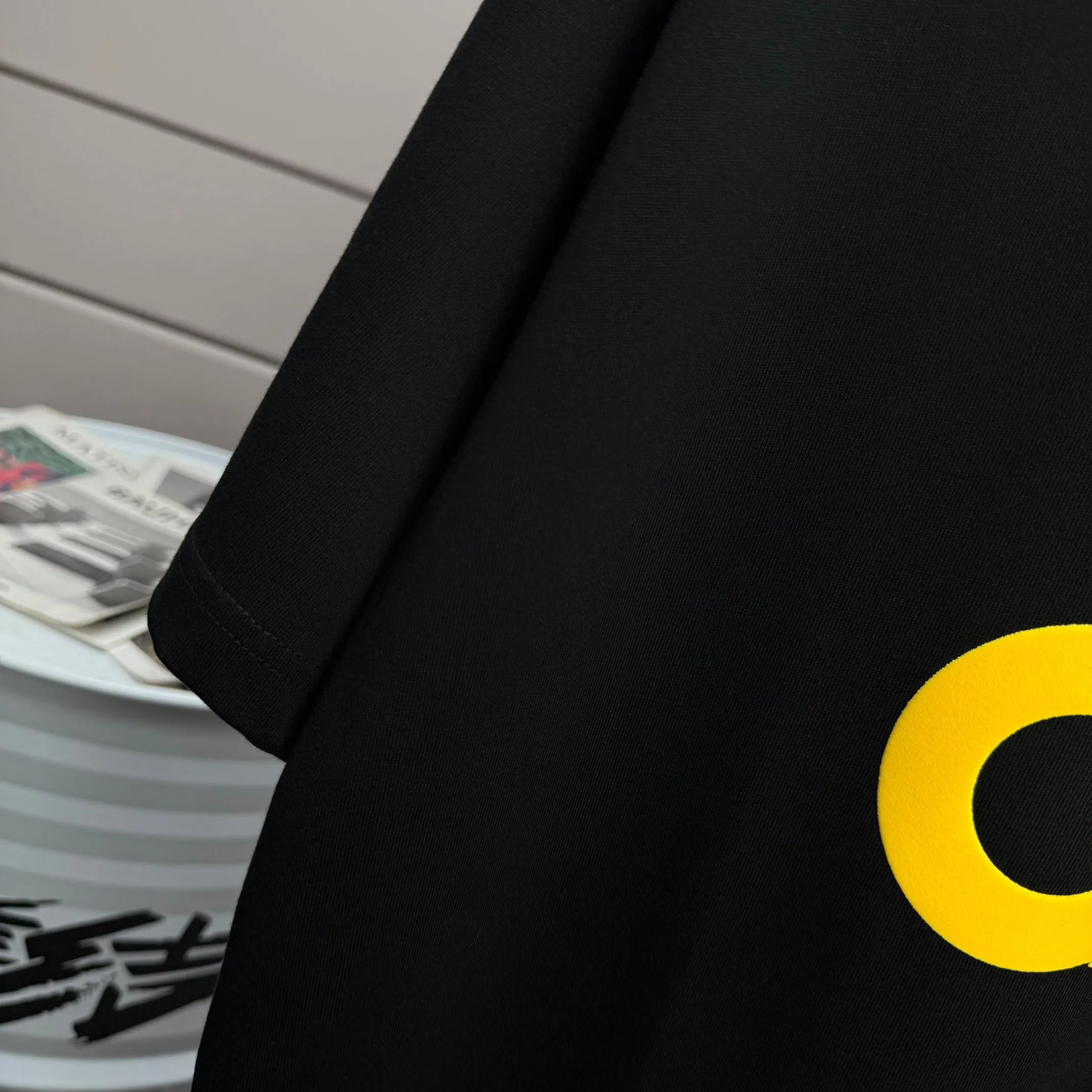 # 85 Alo*2026 spring and summer style Classic simple letter foaming technology Personalized logo Customized double yarn plain cotton fabric Short-sleeved T-shirt Men and women Same Style Color: Black White Angora Red Light Yellow Size: S (90-130 pounds) M (120-150 pounds) L (140-165 pounds) XL (160-180 pounds) XXL (180 kilograms)