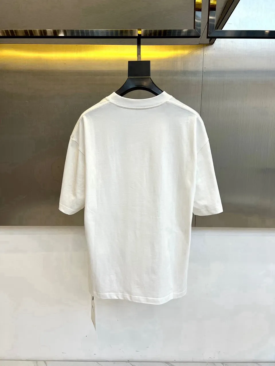 ，ALO 2026 Classic T ， ， ， ， ， 。 ， ， ， ， 。 ， ，Breathable ， 、 。 ， ， ， 。 T ， ， 。2026 ， ， 。S XXL（ 173，140 M ）
