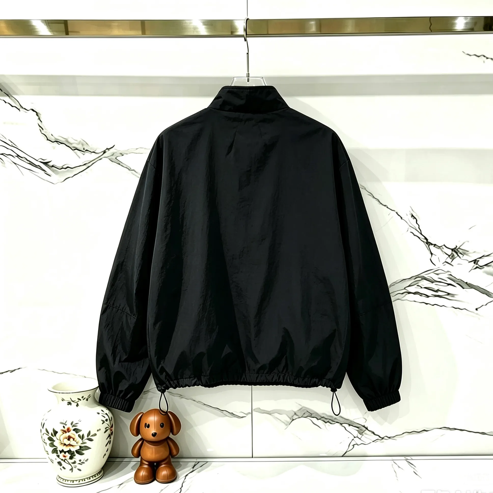 Style No.: NH 09# Color: Black/Blue/Light Khaki/Moonlight Gray Size: S M L "As soon as you pull the collar, your temperament changes instantly." Actual user feedback: Long-term UV blocking, you are not afraid of the dark when running outdoors or being exposed to the sun. You save money on sun protection clothing. It can be worn in all seasons. Men and women have the same style🉑