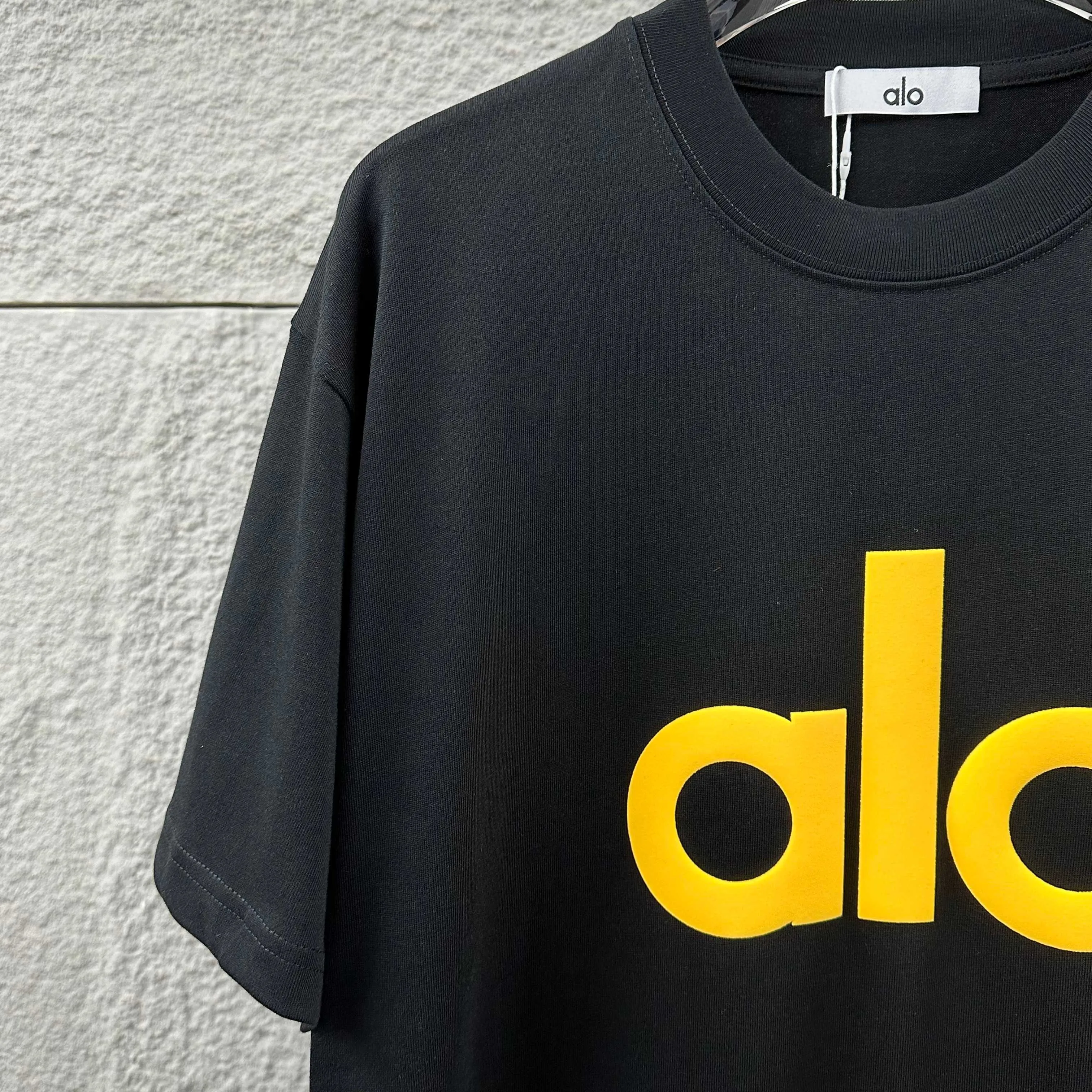 Alo*2026 New Arrival Classic logo T Same Style ：Black White Red Size： S （90-130 ） M （120-150 ） L （140-165 ） XL （160-180 ） XXL （180 ）