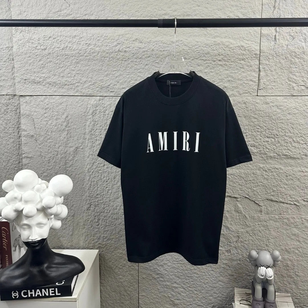 Amiri*Emile 2026 Early Spring and Summer New Arrival Customized plain cotton double yarn fabric Short-sleeved T-shirt Classic letter three-dimensional flocking technology Men and women Same Style Color: Black White Size: S (90-130 pounds) M (120-150 pounds) L (140-165 pounds) XL (160-180 pounds) XXL (180 pounds)