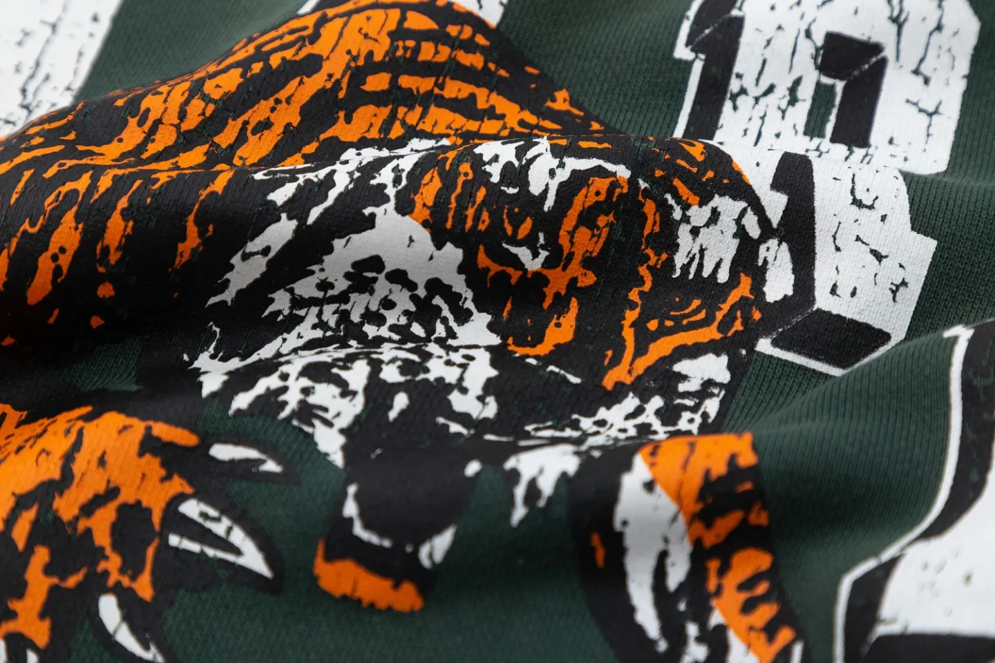 7092#， . ： Green，Black。Size：S M L XL