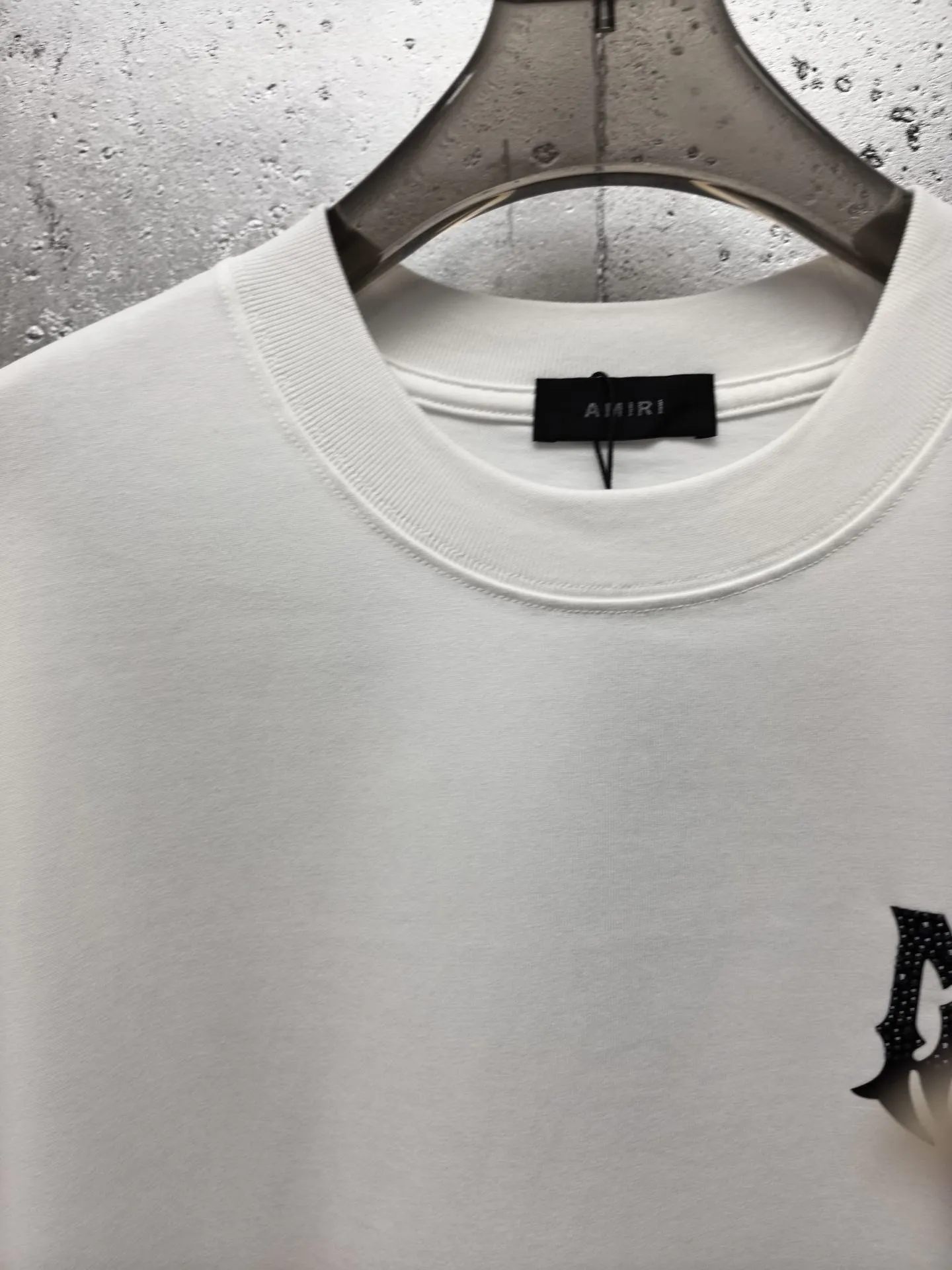 AMI 2025 New Arrival + Same Style S M L XL XXL Black White
