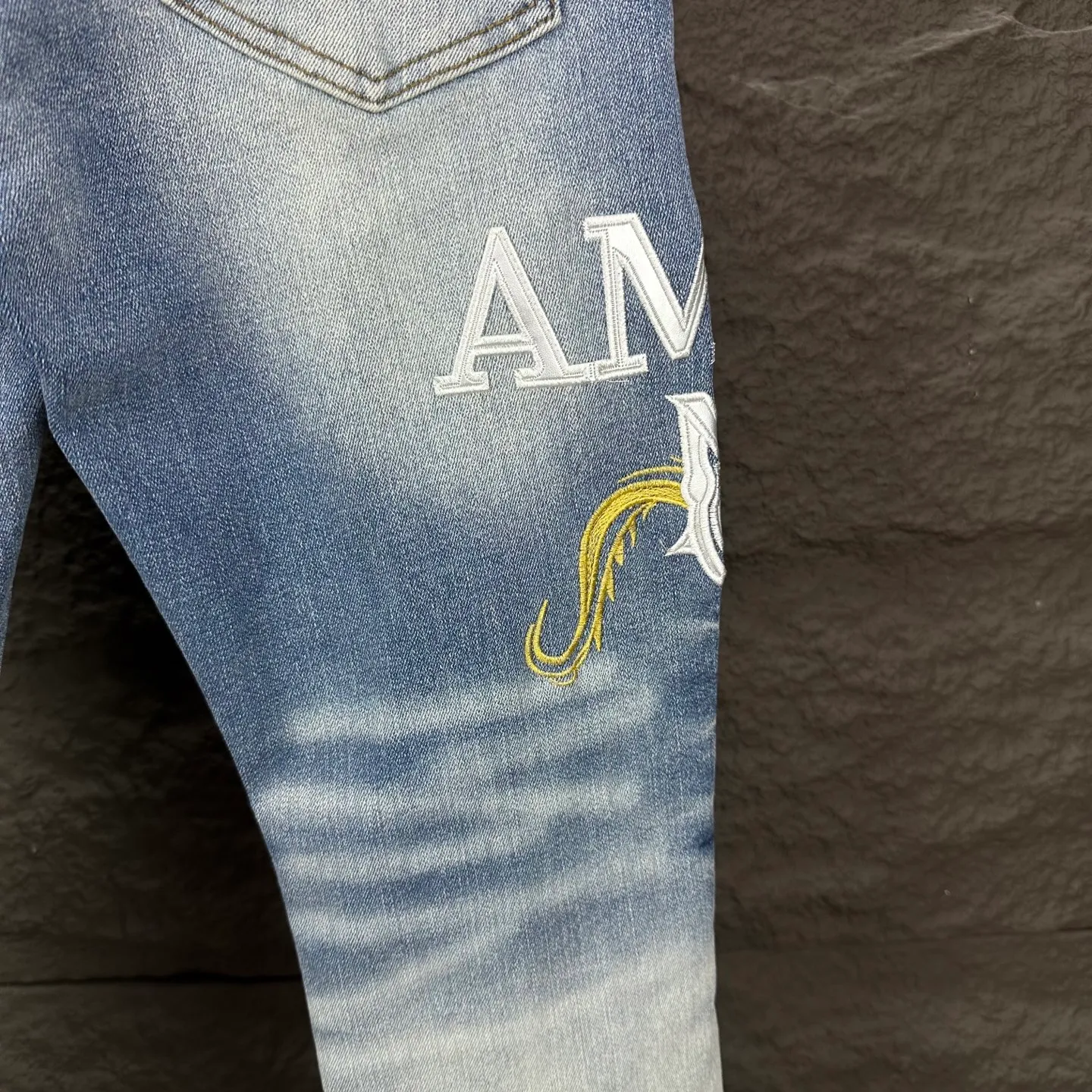 AMIRI 2025New Arrival Yellow Quality ， ， ， ， ， ！ ， ， ！！！ ：Light Blue Size：28、30、32、34、36（ Size）