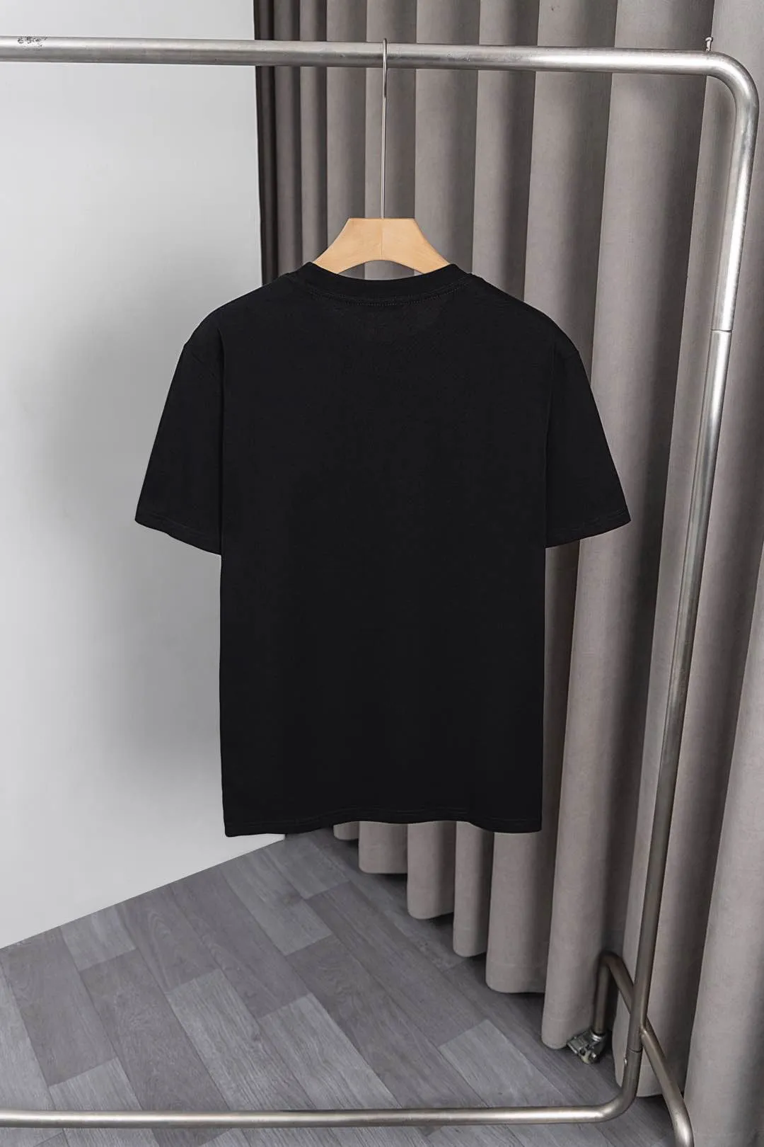 S 011 《𝙉𝙚𝙬♈️AMIRI》 40ss New Arrival T ， + logo ， ， ， Versatile， Same Style。 : Black，White，Size:M～3XL