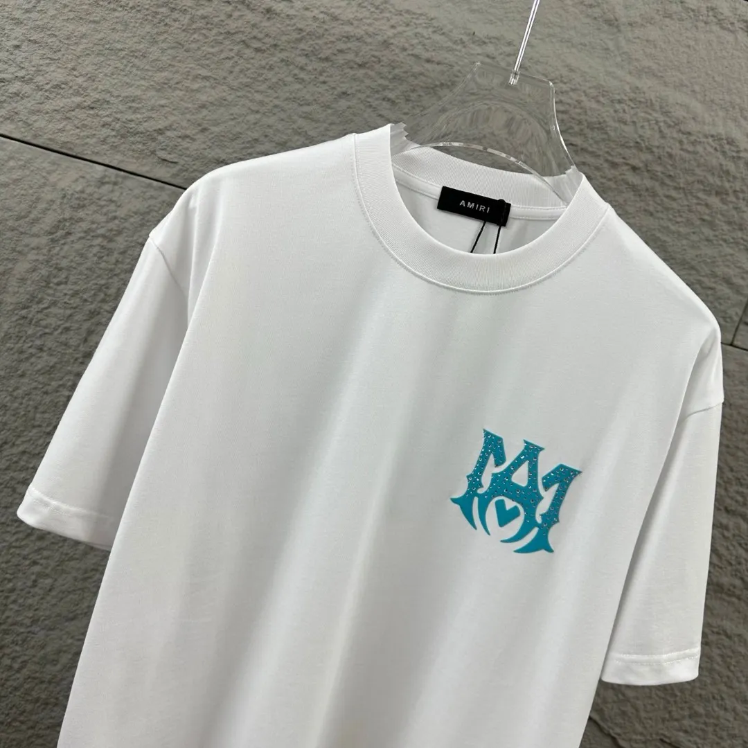Amiri*Emile 2026 Early Spring and Summer New Arrival Customized plain cotton double yarn fabric Short-sleeved T-shirt Classic letter hot diamond + flocking technology Men and women Same Style Color: Black White Size: S (90-130 pounds) M (120-150 pounds) L (140-165 pounds) XL (160-180 pounds) XXL (180 pounds)