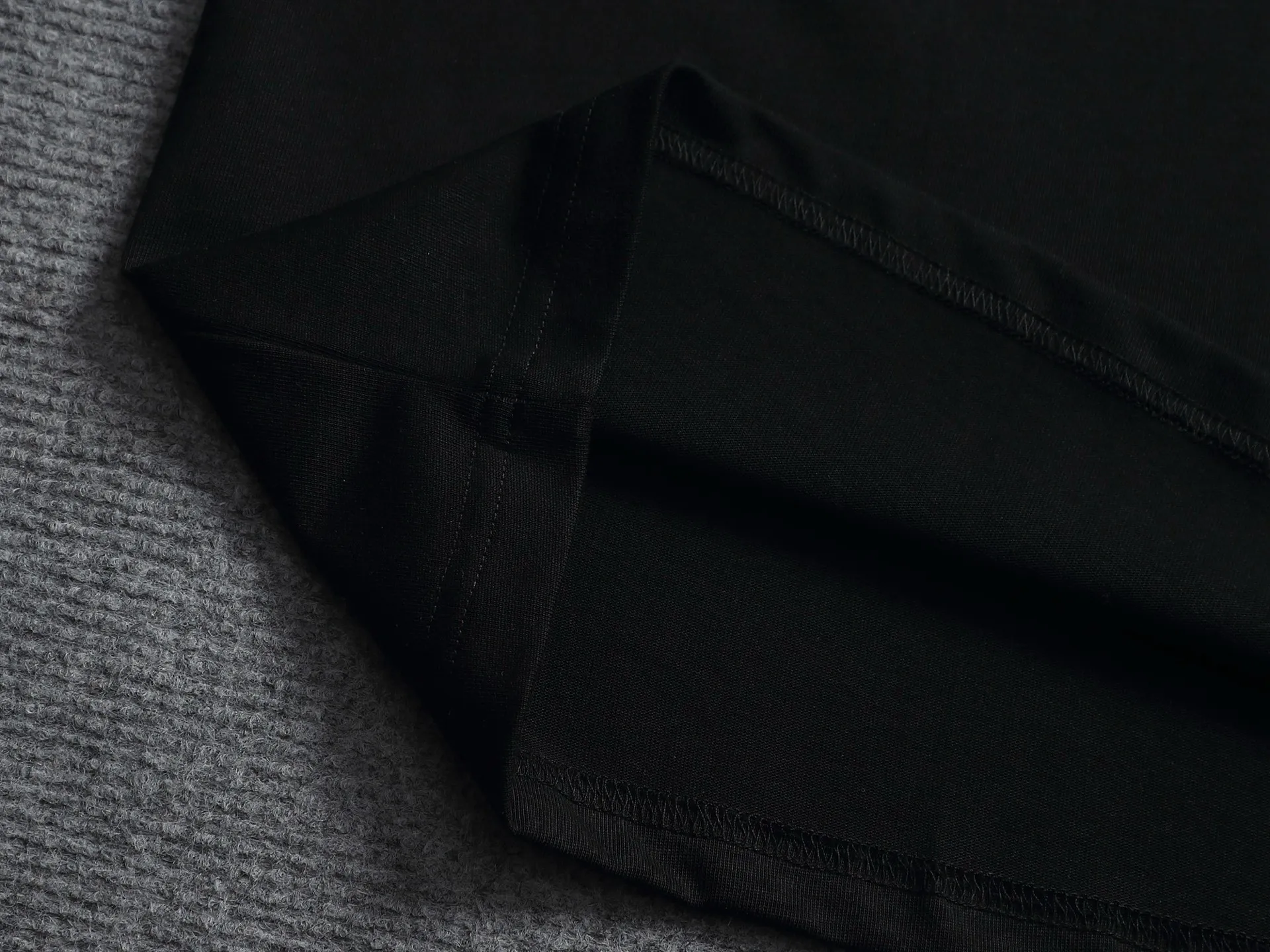 AMIRI g Logo ， Retro Same Style T Versatile : Black Gray Size：XS S M L