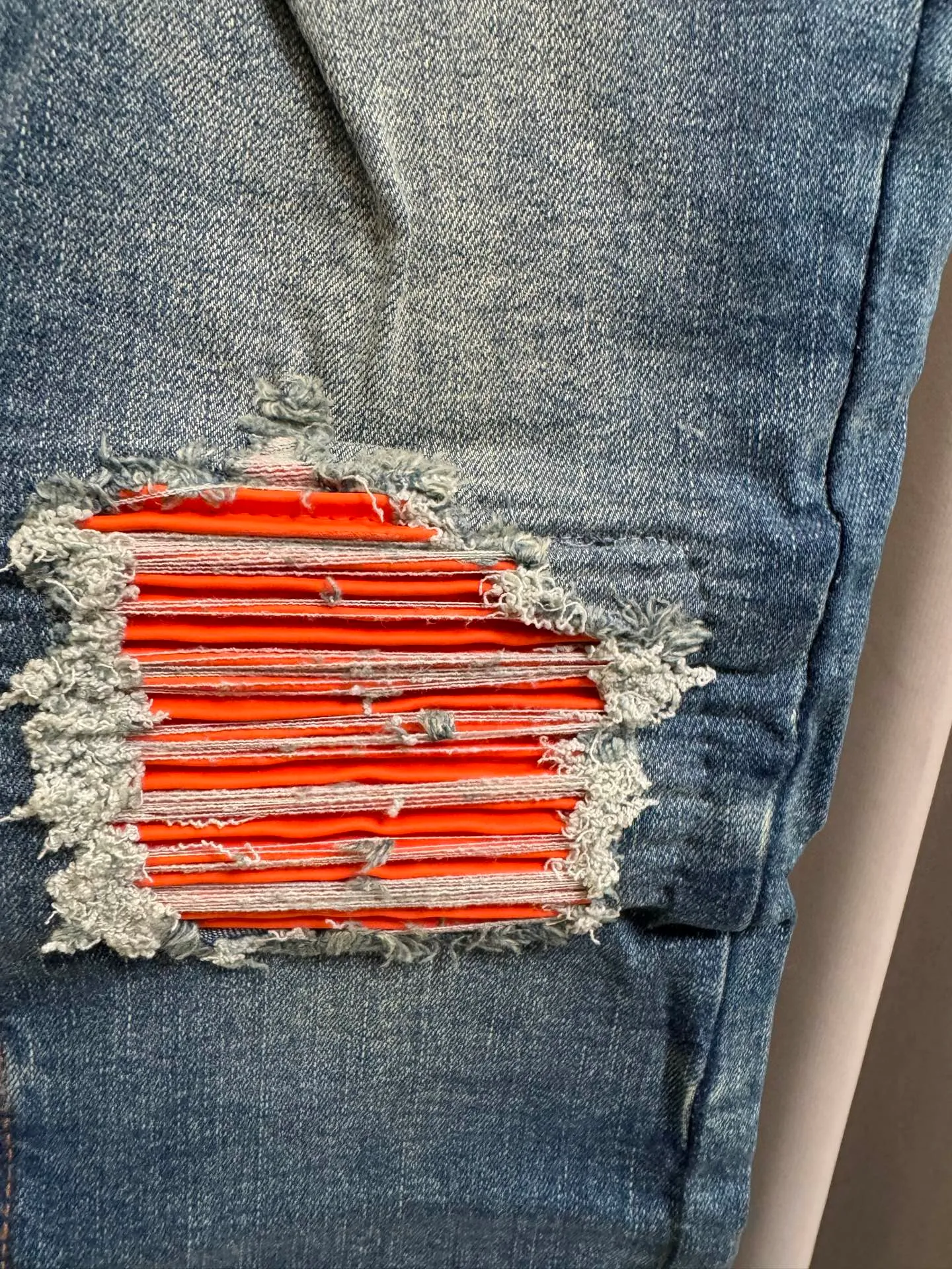 [High version] Amiri MX 1 26Ss patchwork leather ripped knife-cut slim fit washed jeans (blue) Size: 28 30 32 34 (s-xl)