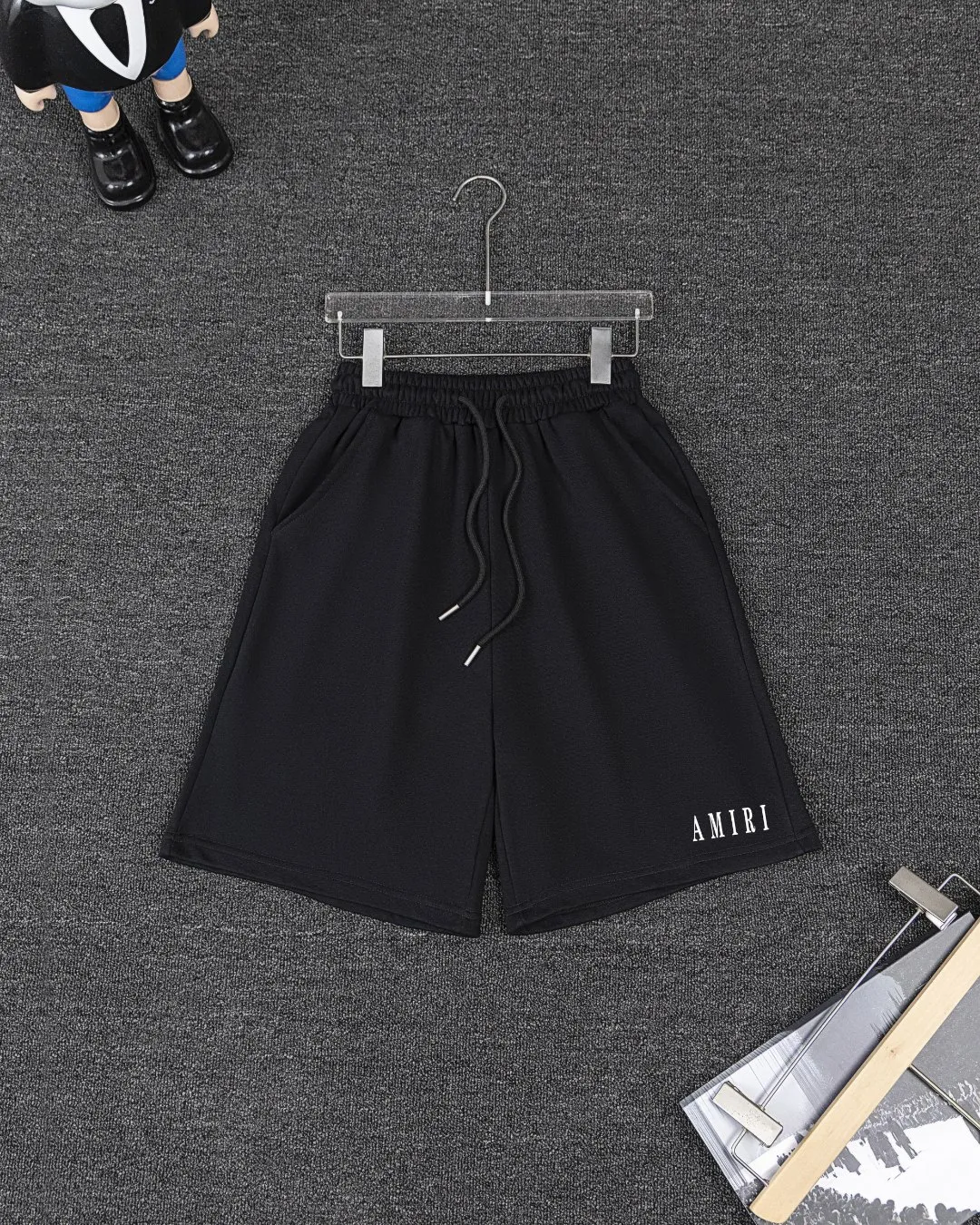 AMIRI ， + ， ， ， ， 。 Sizes： S M L XL XXL ：50 52 55 58 61 ：69 71 73 75 77 ：48 50 53 56 58 ：22 22.5 23 23.5 24 ， 1-3CM