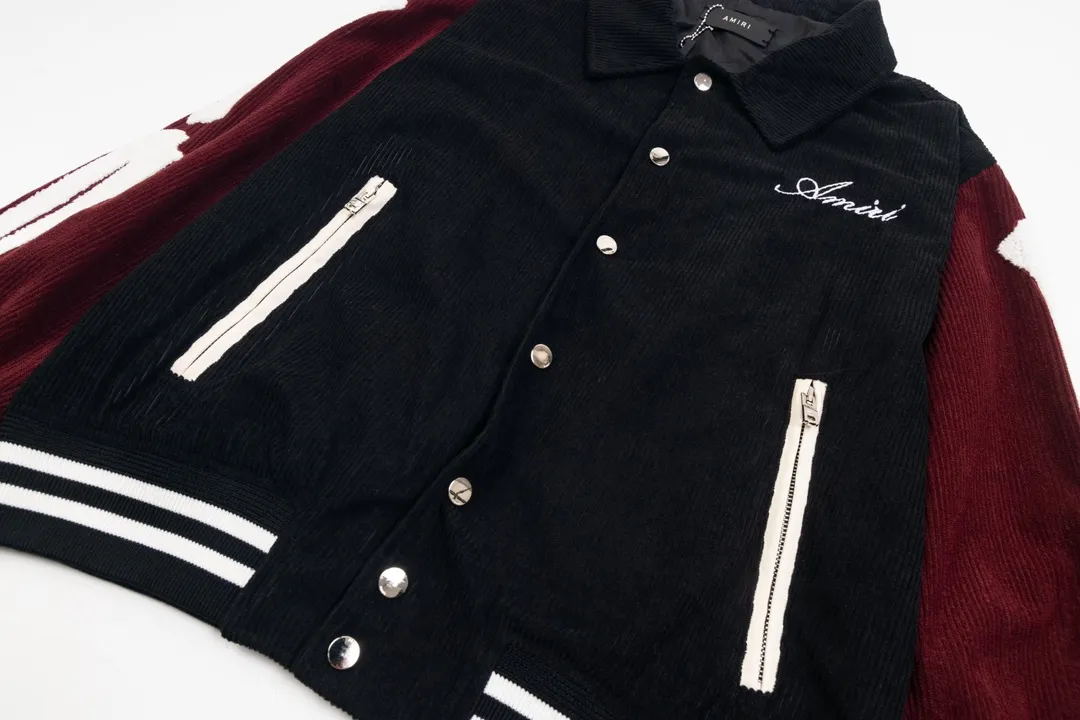 Ami ， Ami ， Black+ Red ，White ， ， ！ , ， Retro ➕ 🦴 ， . Same Style ：Black Size：XS-L