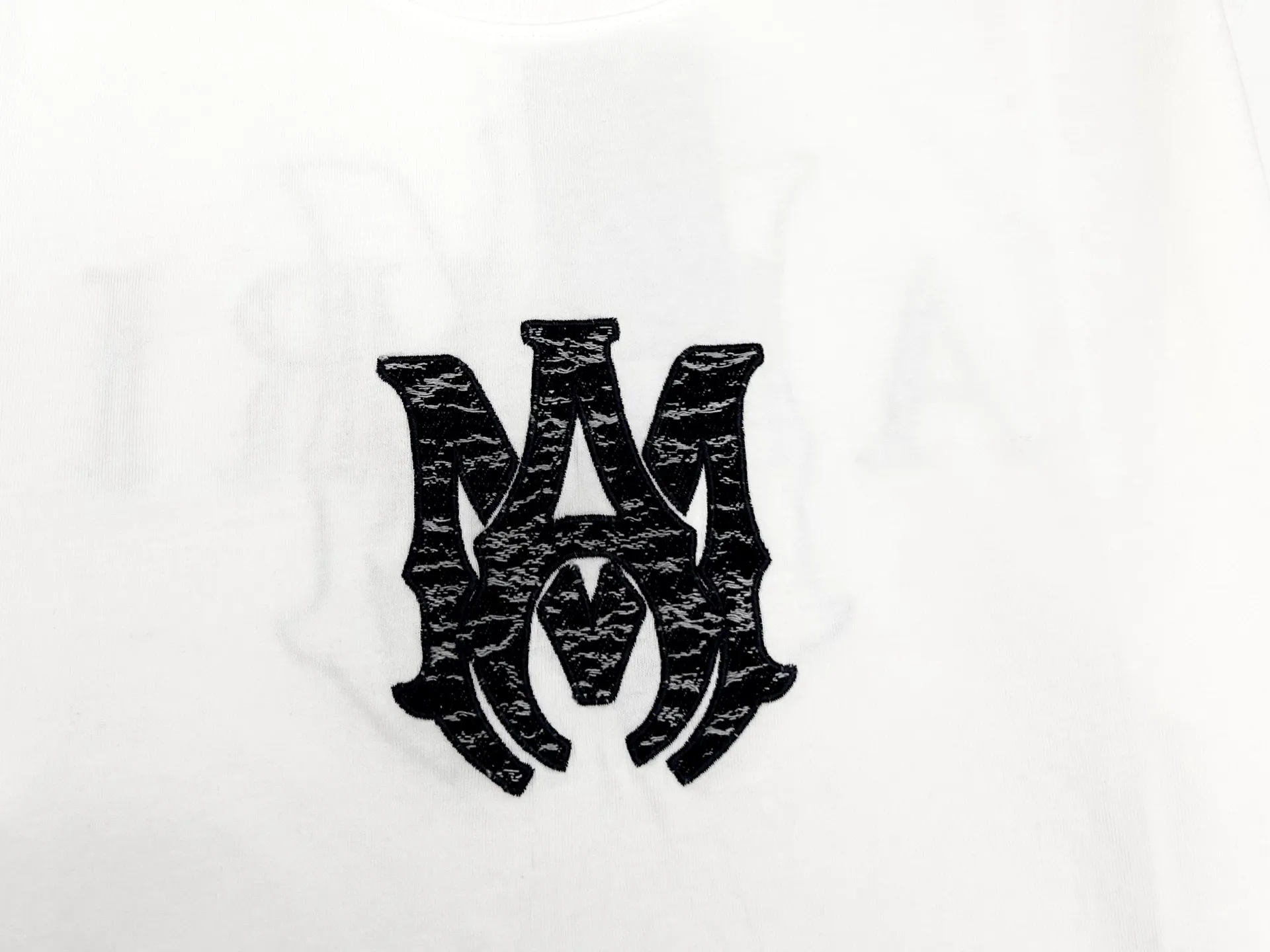AMIRI logo m-xxl