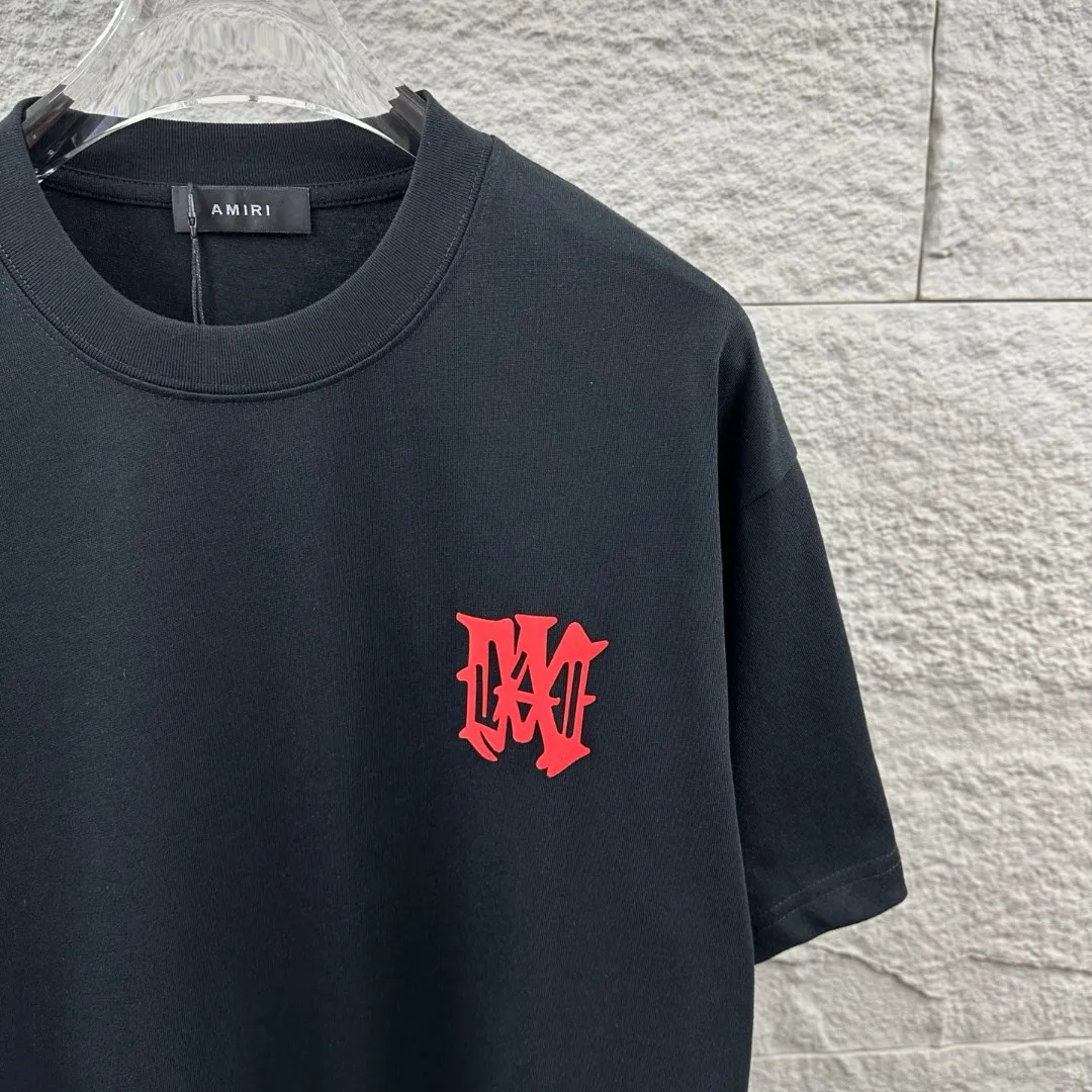 Amiri*Emile 2026 Early Spring and Summer New Arrival Customized plain cotton double yarn fabric Short-sleeved T-shirt Classic letter three-dimensional flocking technology Men and women Same Style Color: Black White Size: S (90-130 pounds) M (120-150 pounds) L (140-165 pounds) XL (160-180 pounds) XXL (180 pounds)