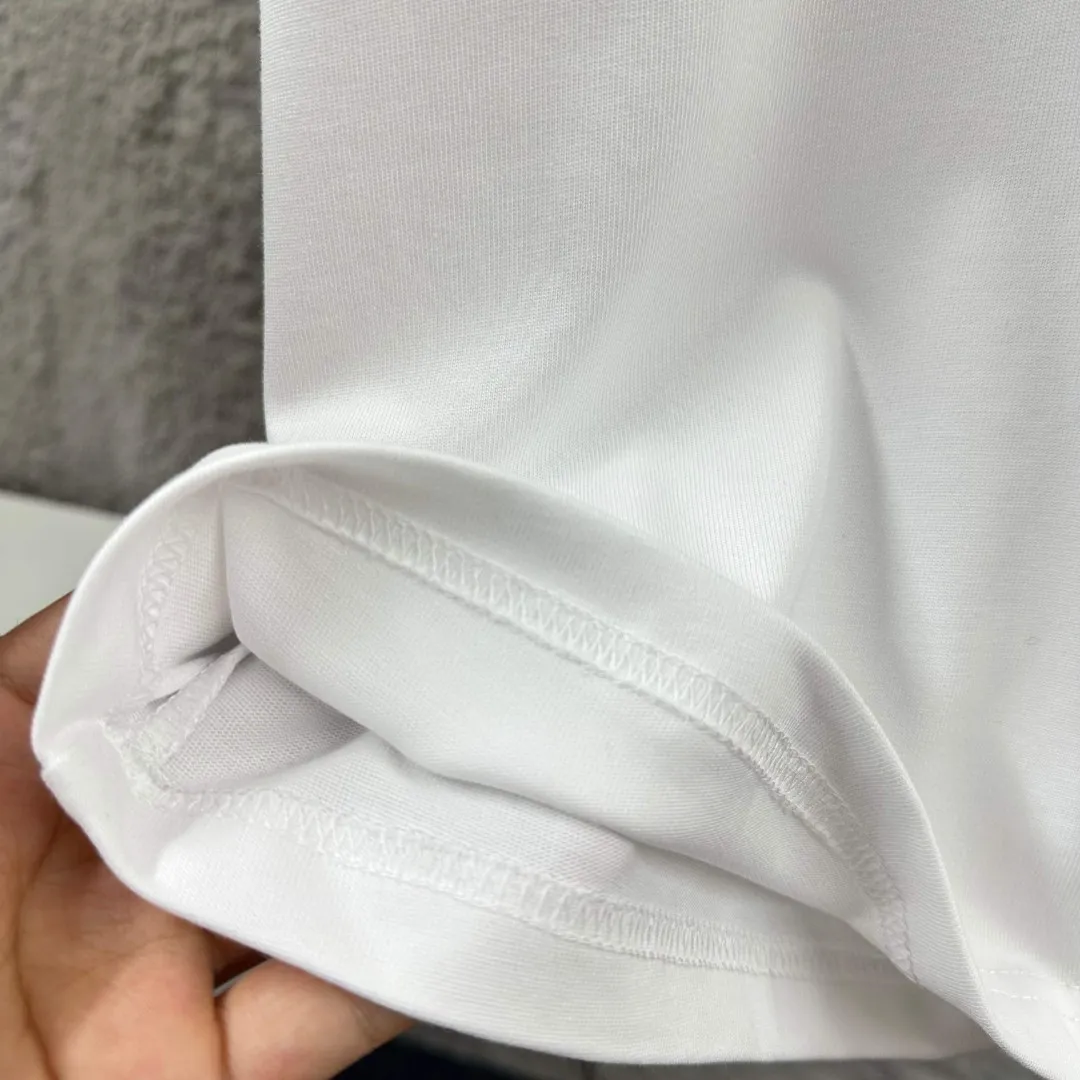 Amiri*Emile 2026 Early Spring and Summer New Arrival Customized plain cotton double yarn fabric Short-sleeved T-shirt Classic letter embroidery technology Men and women Same Style Color: Black White Size: S (90-130 pounds) M (120-150 pounds) L (140-165 pounds) XL (160-180 pounds) XXL (180 pounds)