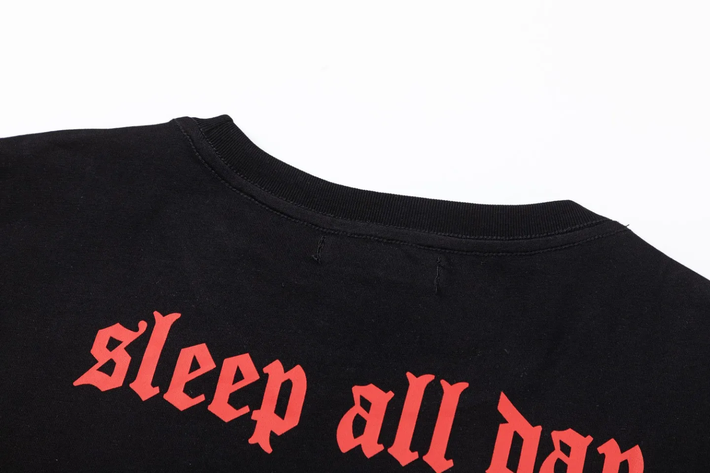 7060# ：Black。Size：S M L XL