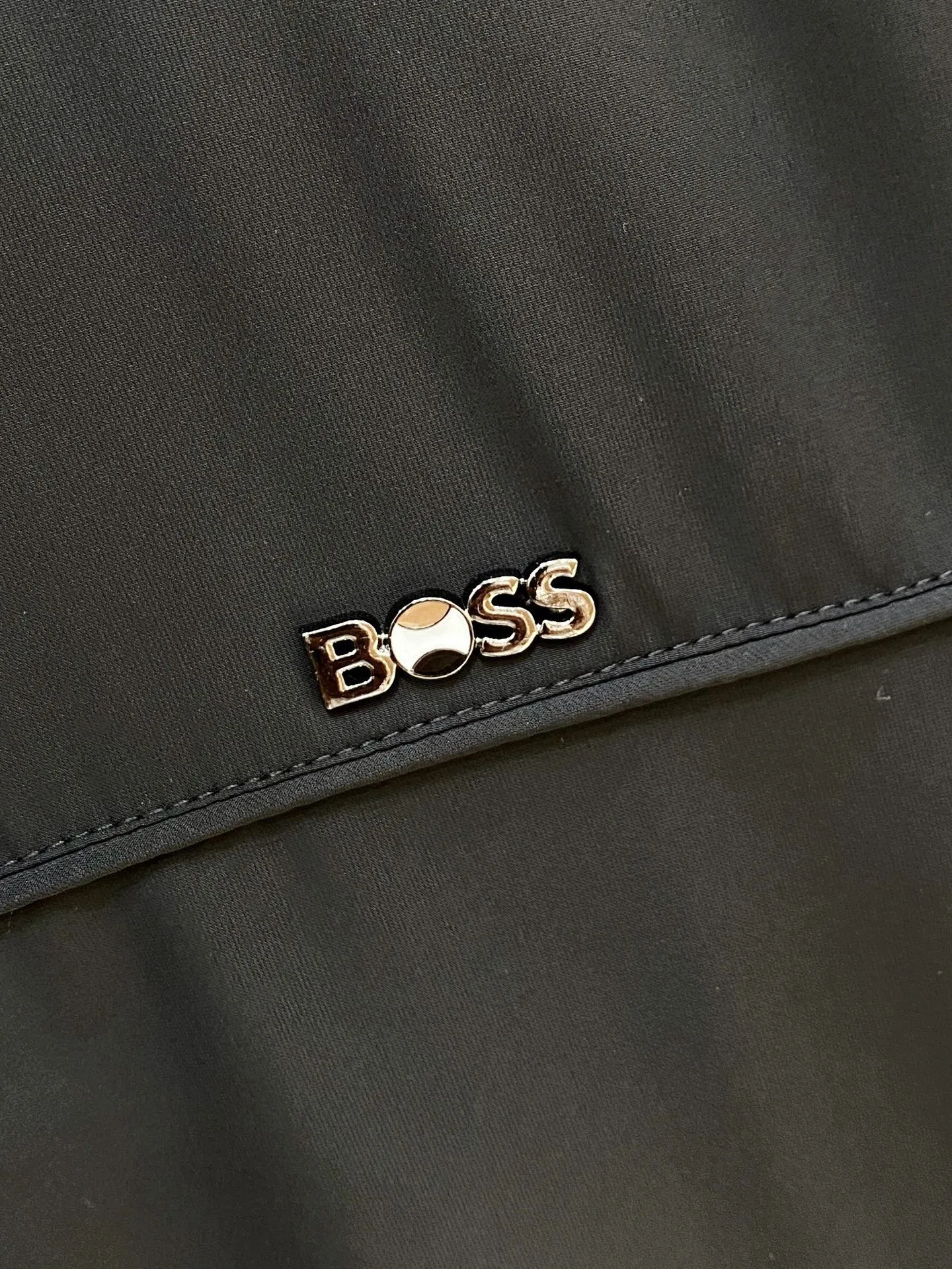 BOSS ：Classic ， ， ， ， ， ， 。 ： ， ， ， ， Lightweight 。 ： 、Navy Blue、 ， ， ， 、 、 。 ： ， ； ， ； ， ， Quality。 Sizes：M‑4XL