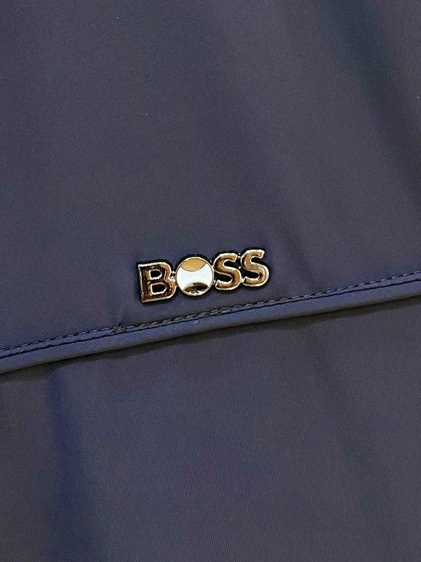 BOSS ：Classic ， ， ， ， ， ， 。 ： ， ， ， ， Lightweight 。 ： 、Navy Blue、 ， ， ， 、 、 。 ： ， ； ， ； ， ， Quality。 Sizes：M‑4XL