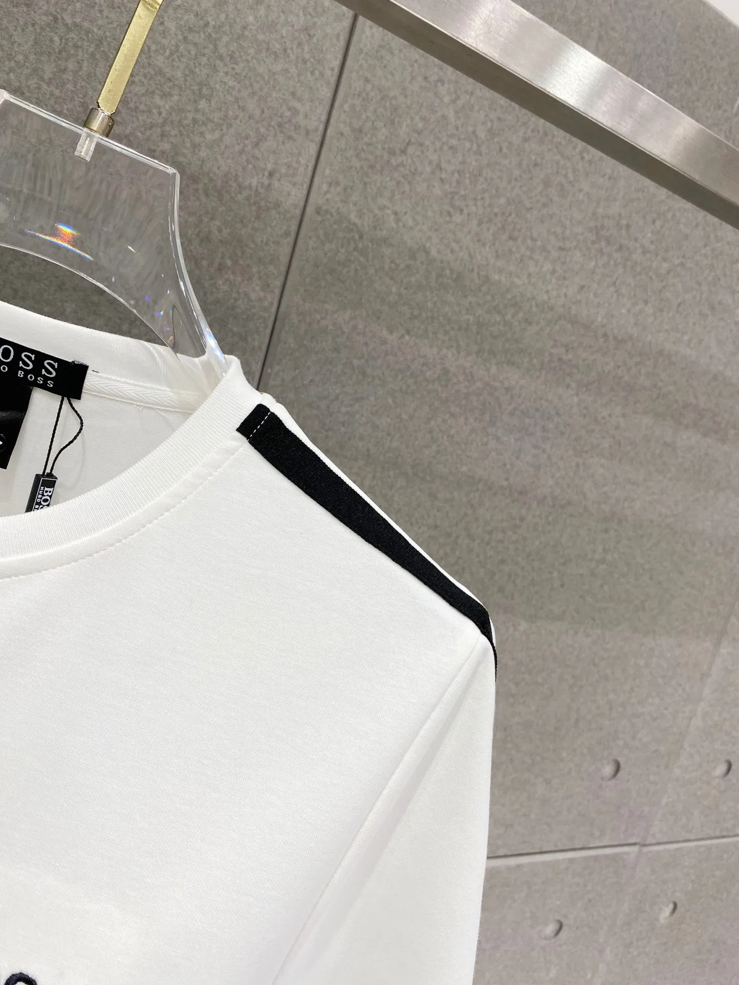 Classic ， Versatile ！ ， Classic logo ， 👍 ！ ， ， ， ， ， ！ ， ！ Sizes M-3XL