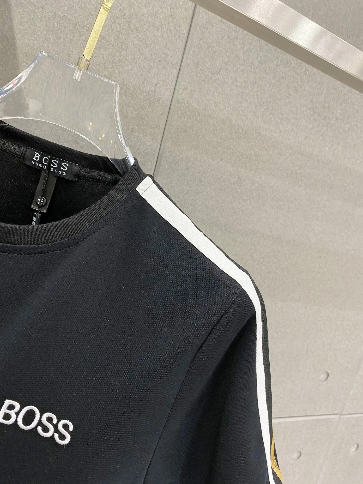 Classic ， Versatile ！ ， Classic logo ， 👍 ！ ， ， ， ， ， ！ ， ！ Sizes M-3XL