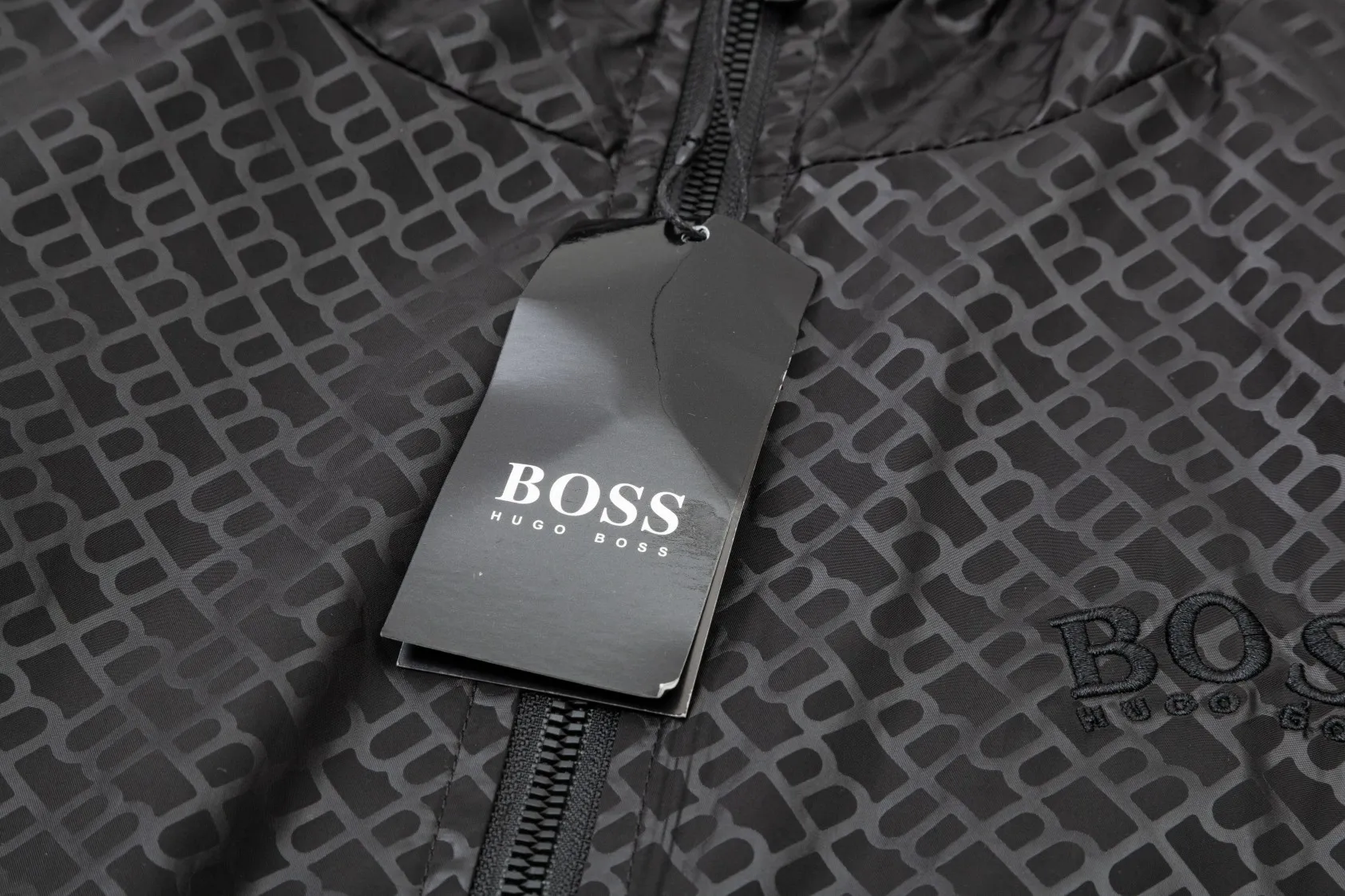 2024 BOSS New Arrival Classic Logo. Quality Classic Versatile ！ ：Black Khaki Sizes:M-4XL