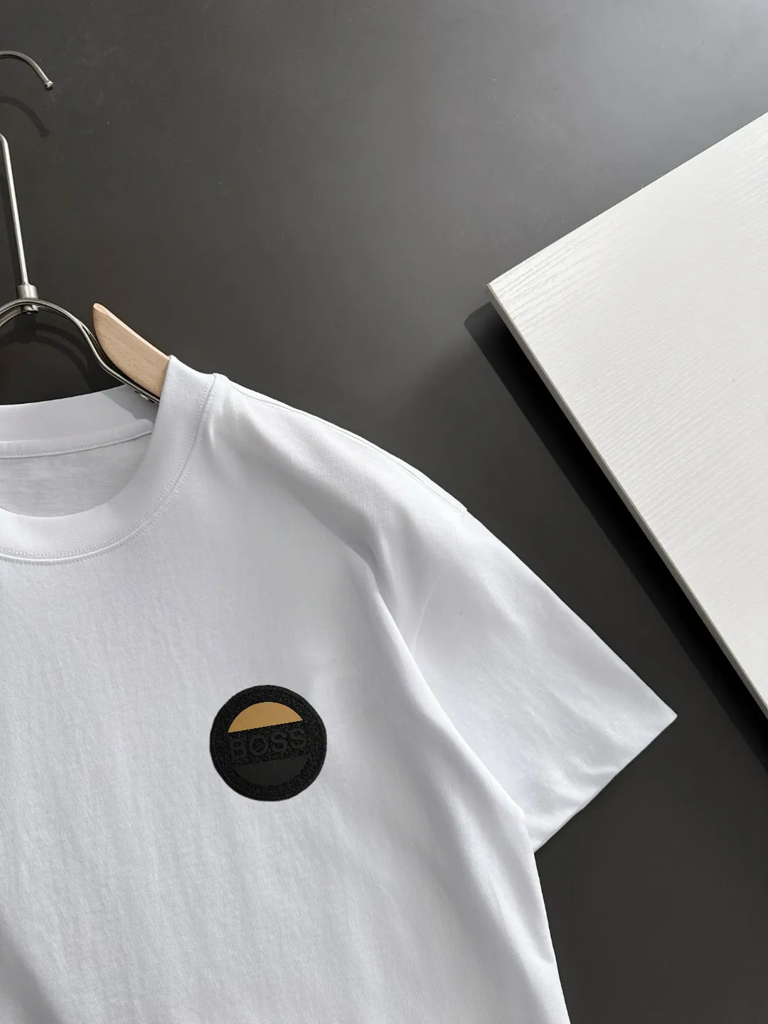 ，BOSS Same Style T ！ Logo ！ ！ Breathable ， 。Premium ， ！ Same Style！ ：Black White Size：S-xx L