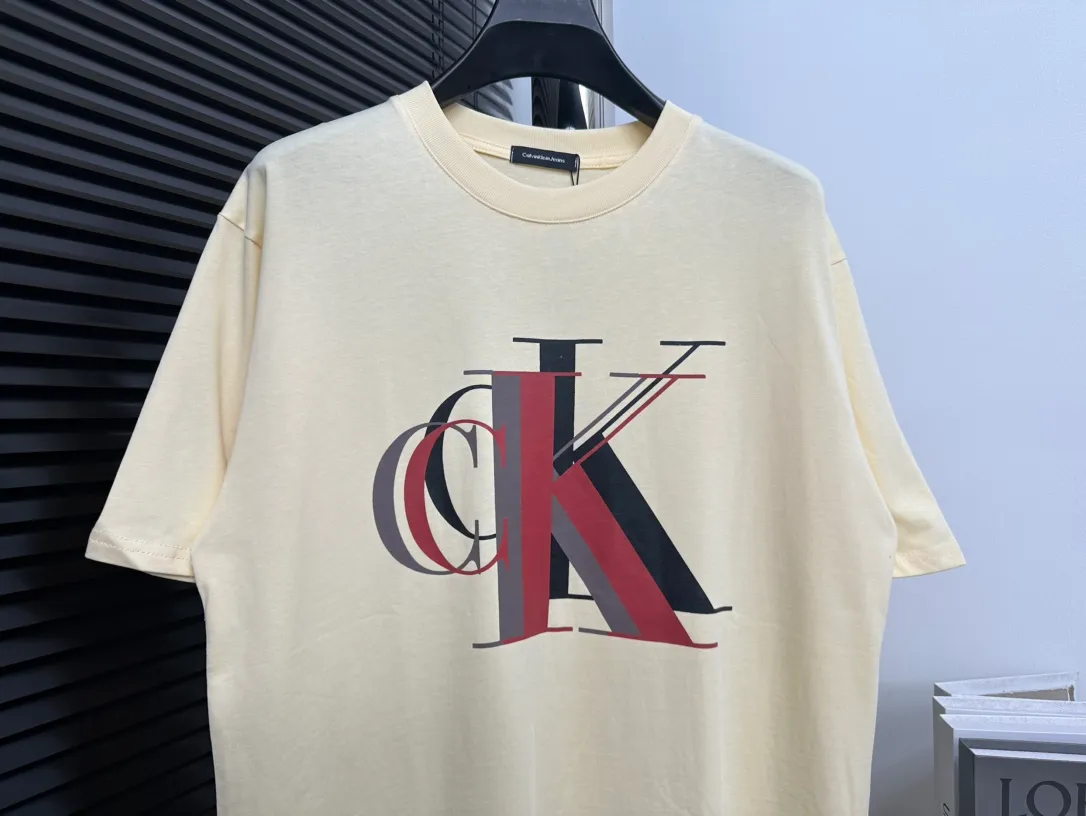 【𝐂𝐚𝐥𝐯𝐢𝐧 𝐊𝐥𝐞𝐢n】ck 24SS Retro logo T ， ， logo ～ Retro logo， ， ！ Os ， Same Style， ！ Size：s-xl