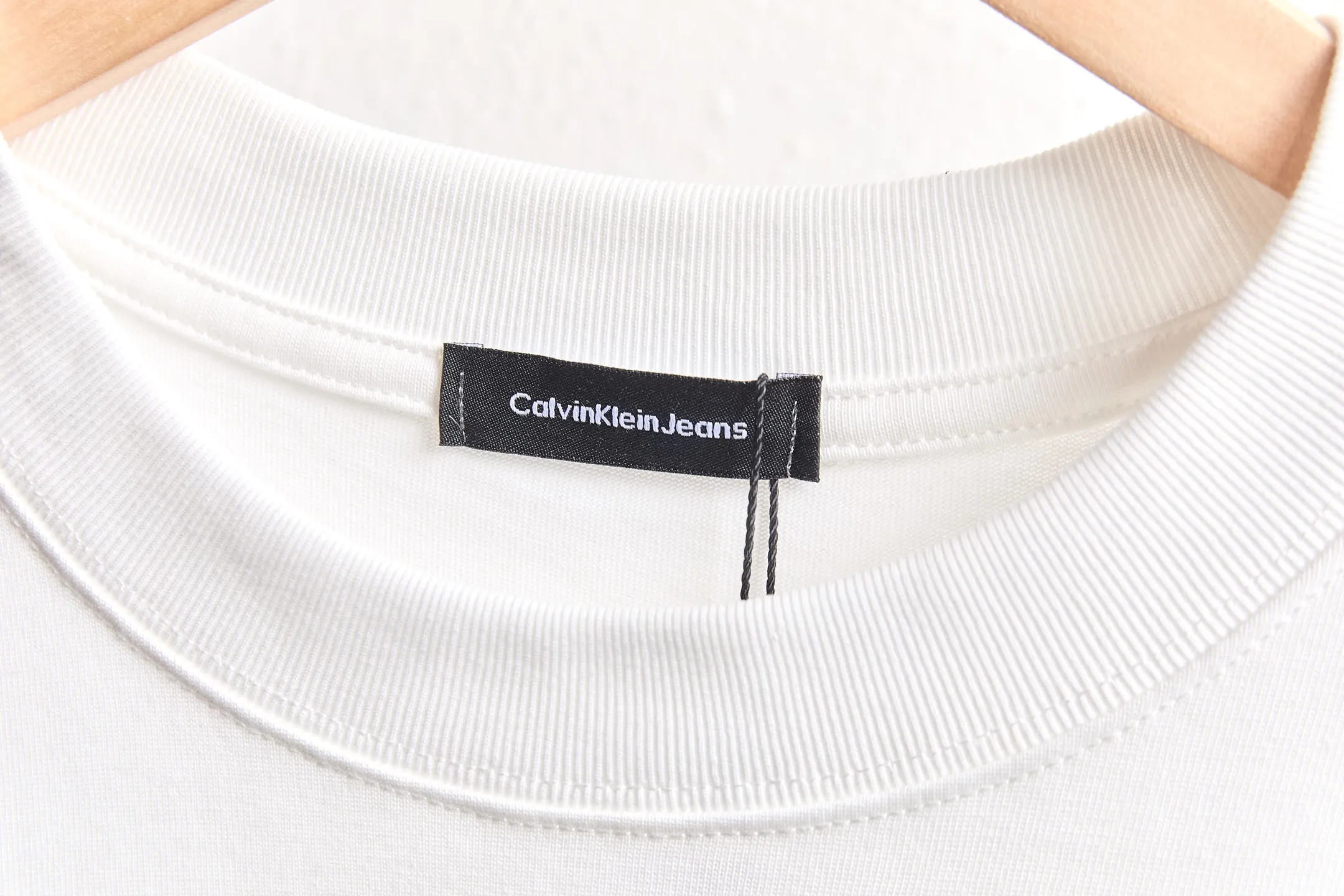 TM Calivin kleinck ： 32 ： Hot Sale os ：Black White Size：S M L XL