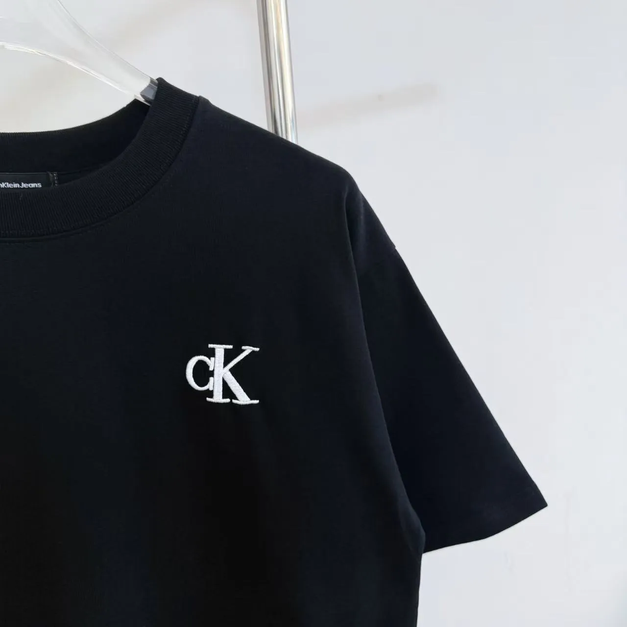 v 56 CK g 32 Versatile os CK Classic Same Style Black White Size S M L XL