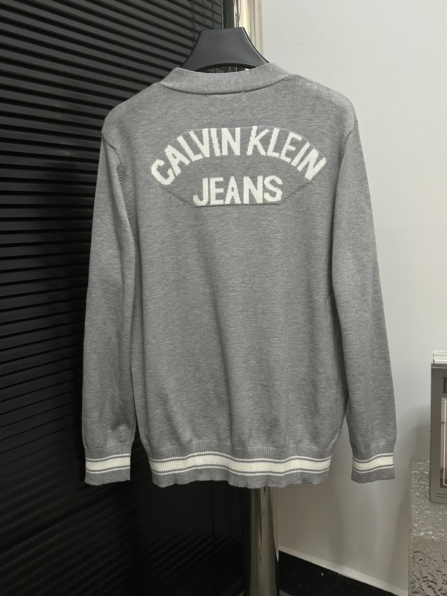 【Cain Klein 】 24FW v ® 𝐂𝐤 Gray ➕ 𝐂𝐤 Classic Light Gray logo logo ( ) Size：S-XL