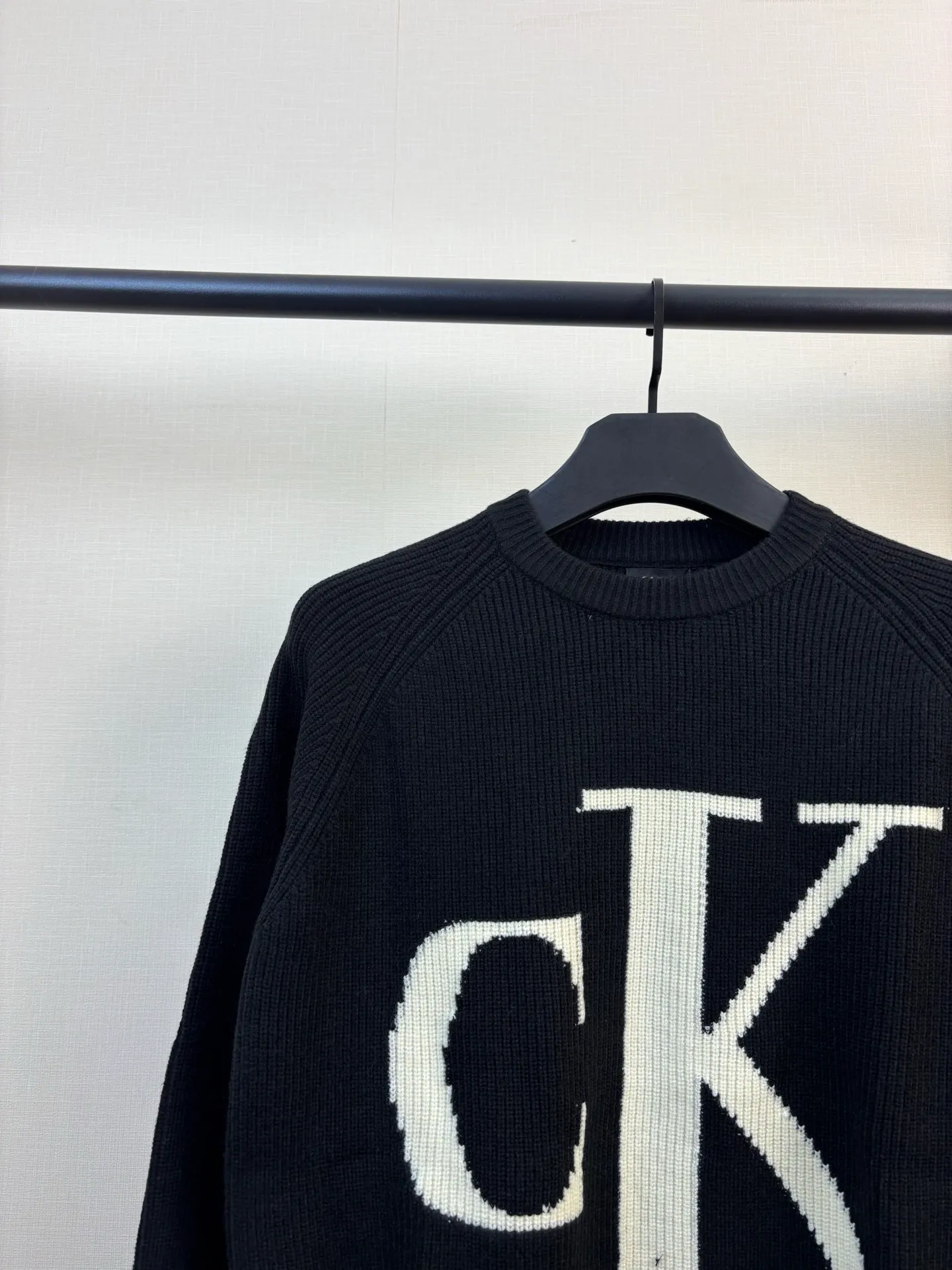 :DC Calvin Klein CK ， Breathable， ， ， ， ， ，， ， ， ， 。 ： Black/Cream White Size： S M L XL