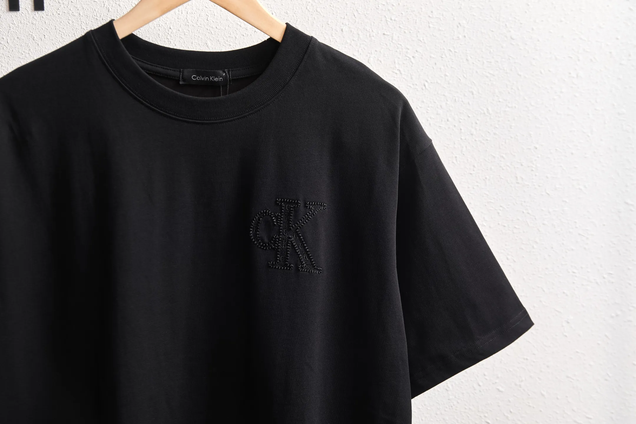TM Calvin Klein Jeans ck New Arrival ： 32 ： Hot Sale os ：Black White Size：S M L XL
