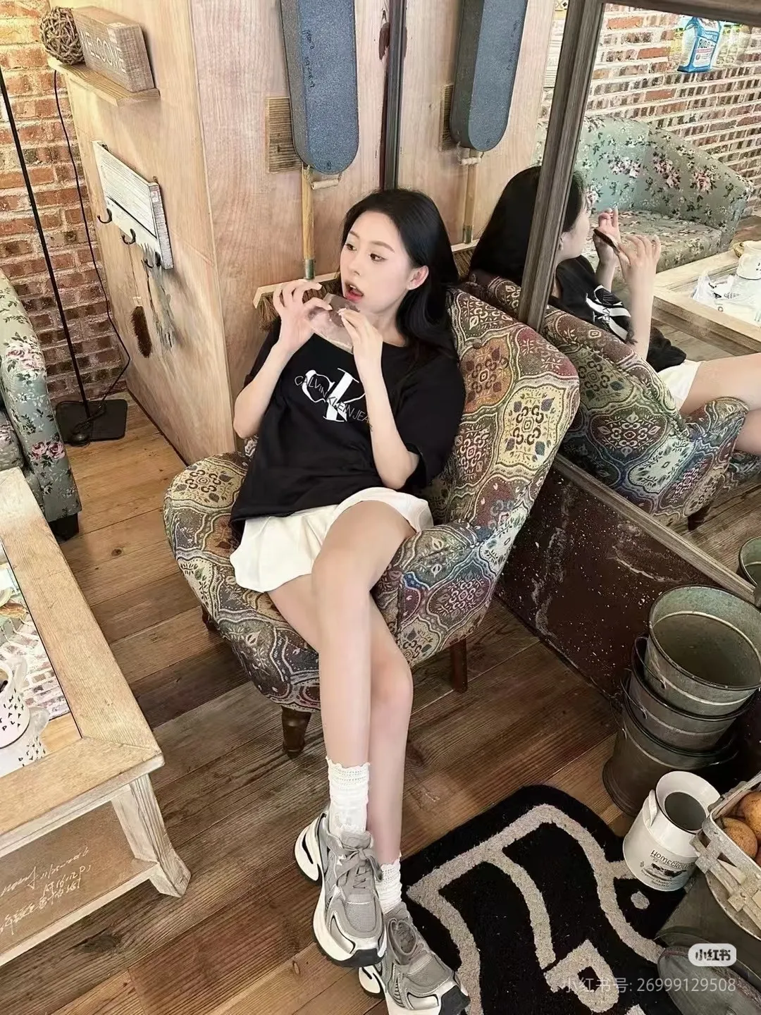85 ：G Calvin Klein New Arrival CK + T 【 Hot Sale｜ Same Style｜ CK 】 1️⃣ 26 ， 、Breathable ，Oversize ， ！ 2️⃣ Classic CK + ， ， ， / ， ， 3️⃣ Quality 3 12 ， 1:1 ， ， 、 、 ：White Black Same Style Size：S M L XL ⚠️ Size ： ， ， 3cm