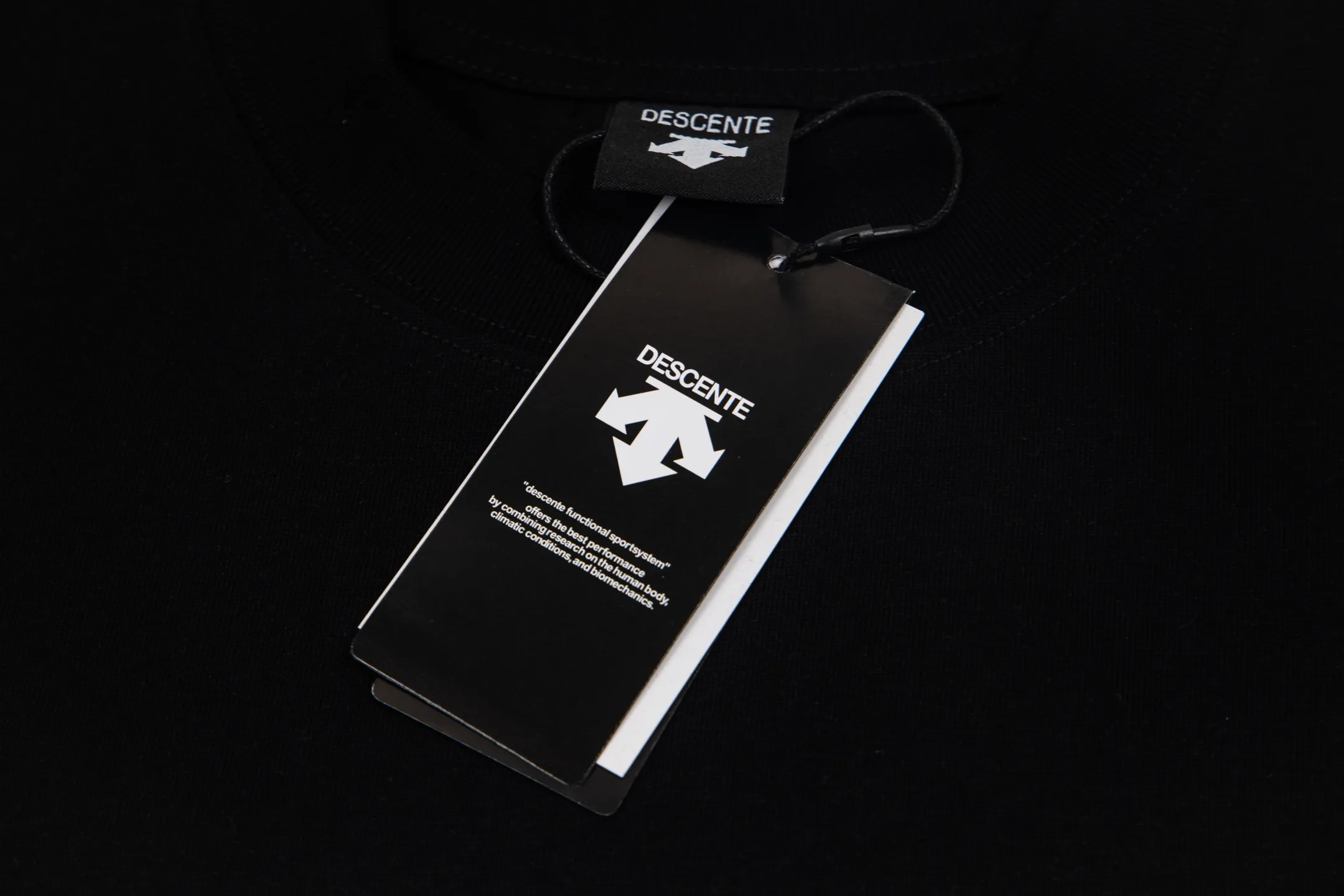 DESCENTE Series g Same Style Sizes：1 2 3 4 :Black White