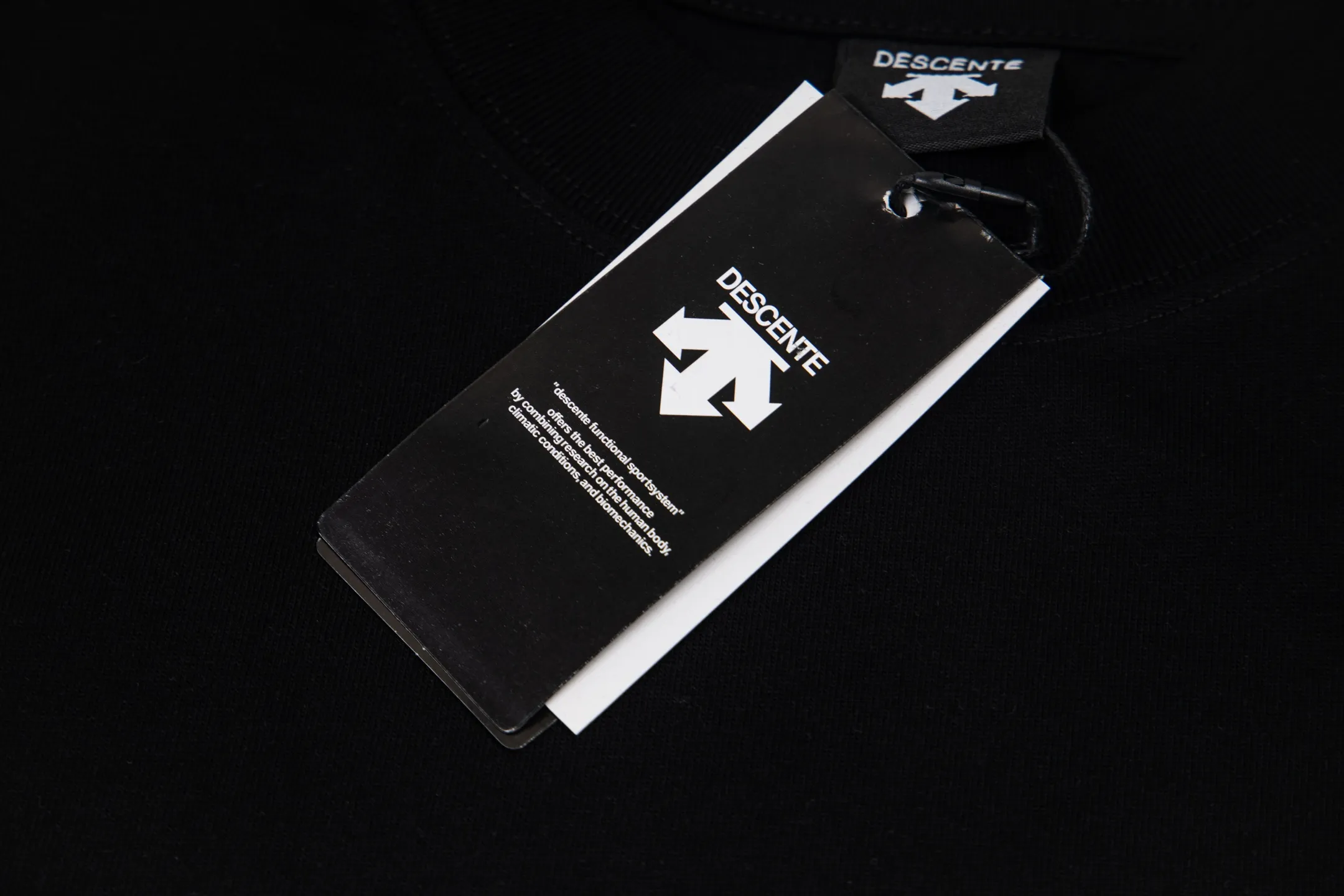 DESCENTE Series g Same Style Sizes：1 2 3 4 :Black White