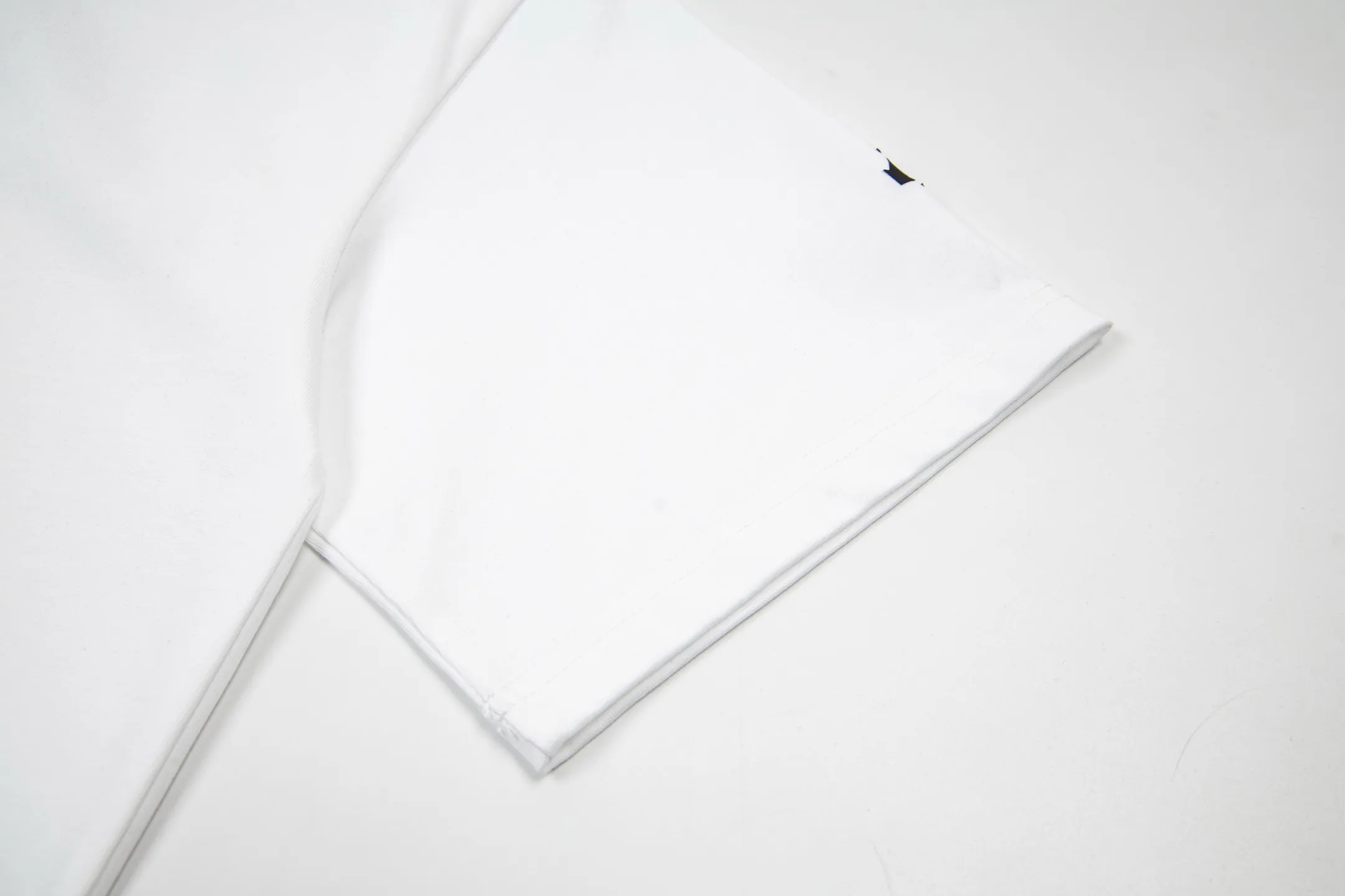 DESCENTE Series g Same Style Sizes：1 2 3 4 :Black White