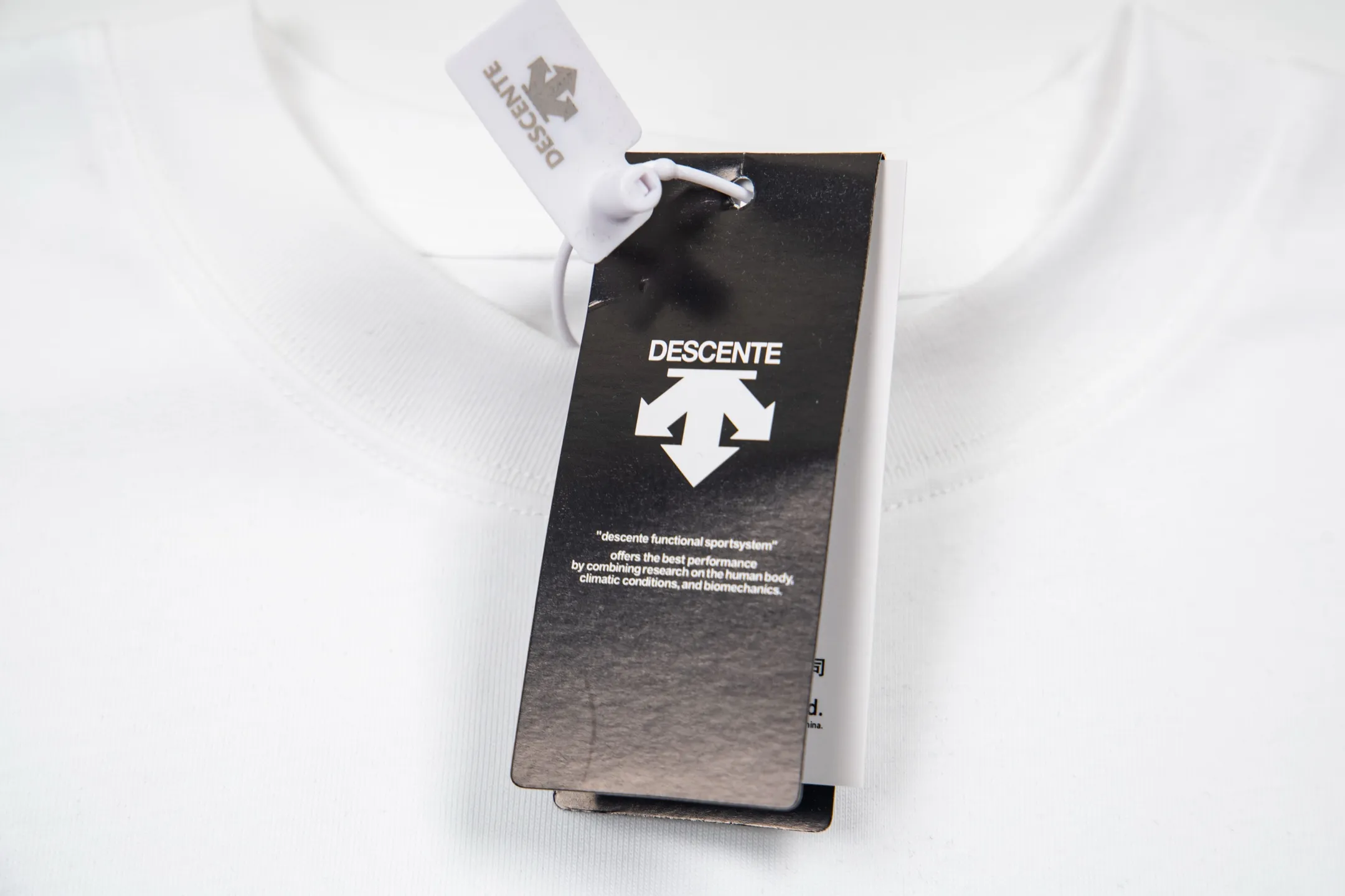 DESCENTE Series g Same Style Sizes：1 2 3 4 :Black White