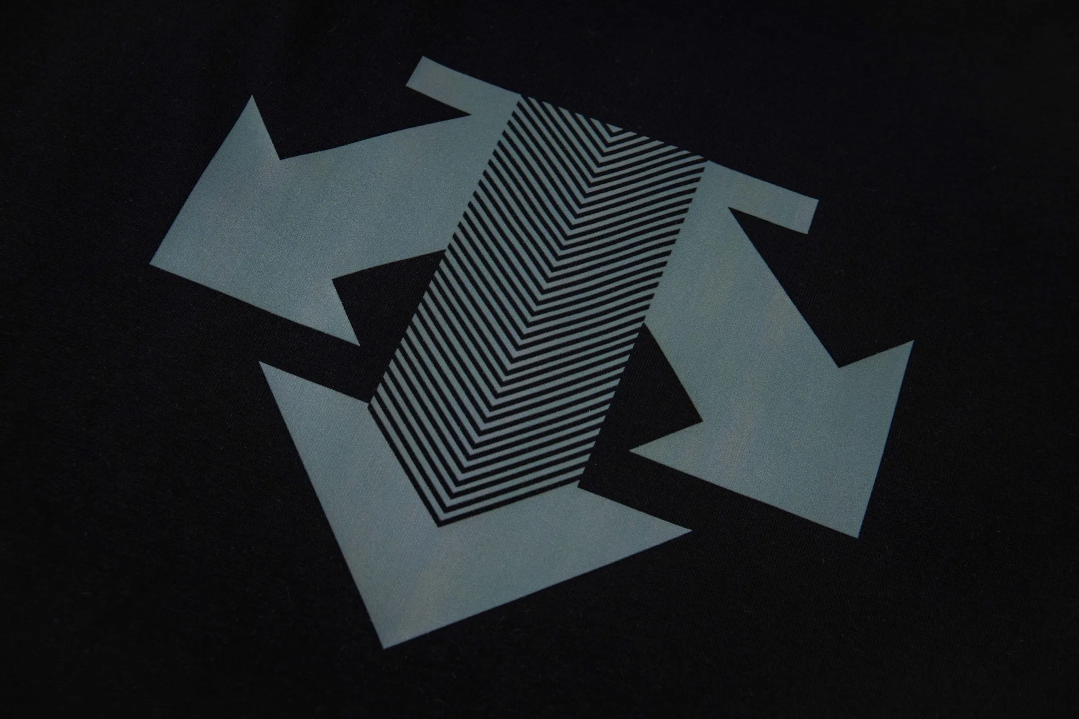 DESCENTE Series 32s Classic Same Style ：Black White Size：XS L