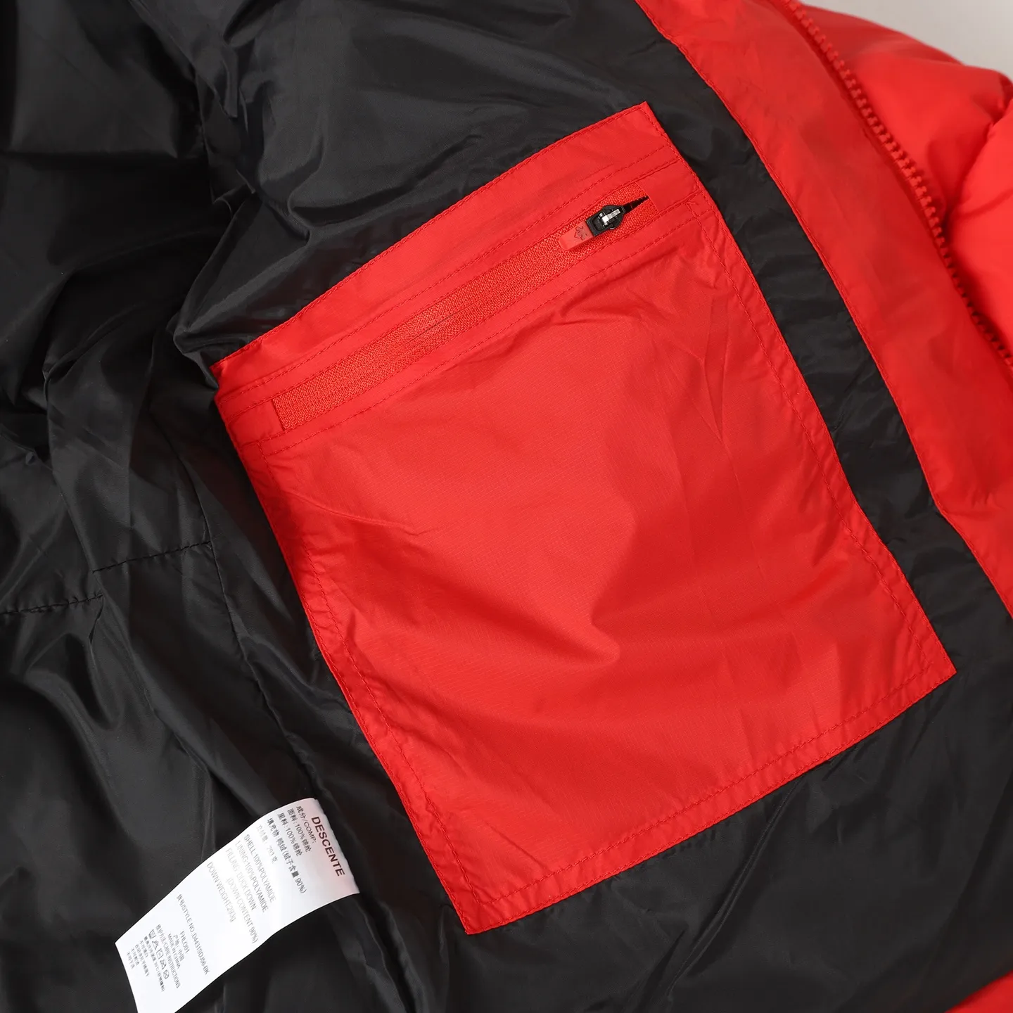 D*scente｜ * / ， ， ， ， ，90 ， ， ！ ， ， ， ， ， logo ! ， 、 Breathable ， ， ～～ ：Black、White、Red Size：XS、S、M、L、XL、XXL