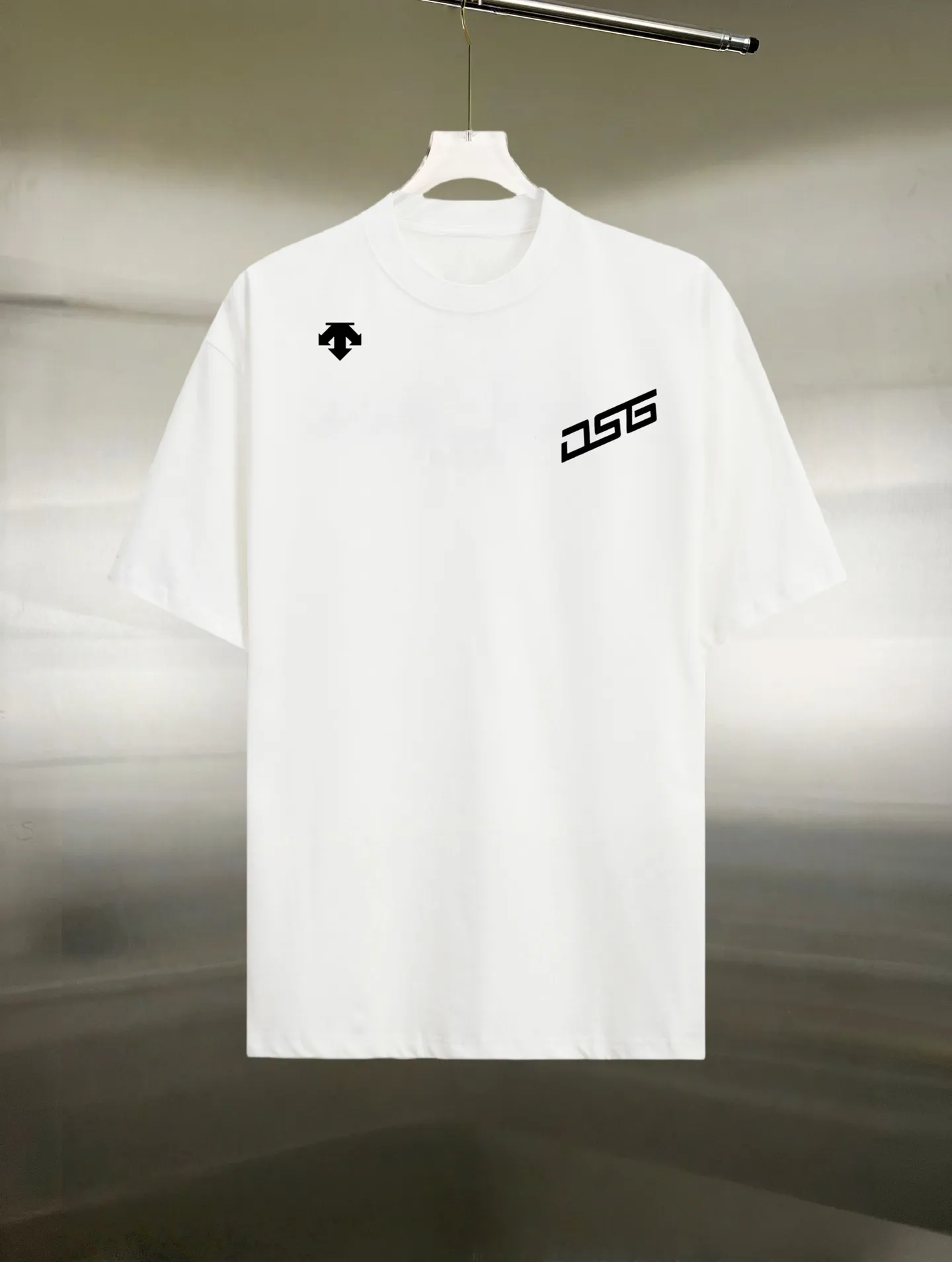 ：DESCENTE/ T ： 100% ： ： ：White Black Size：S M L XL XXL Same Style
