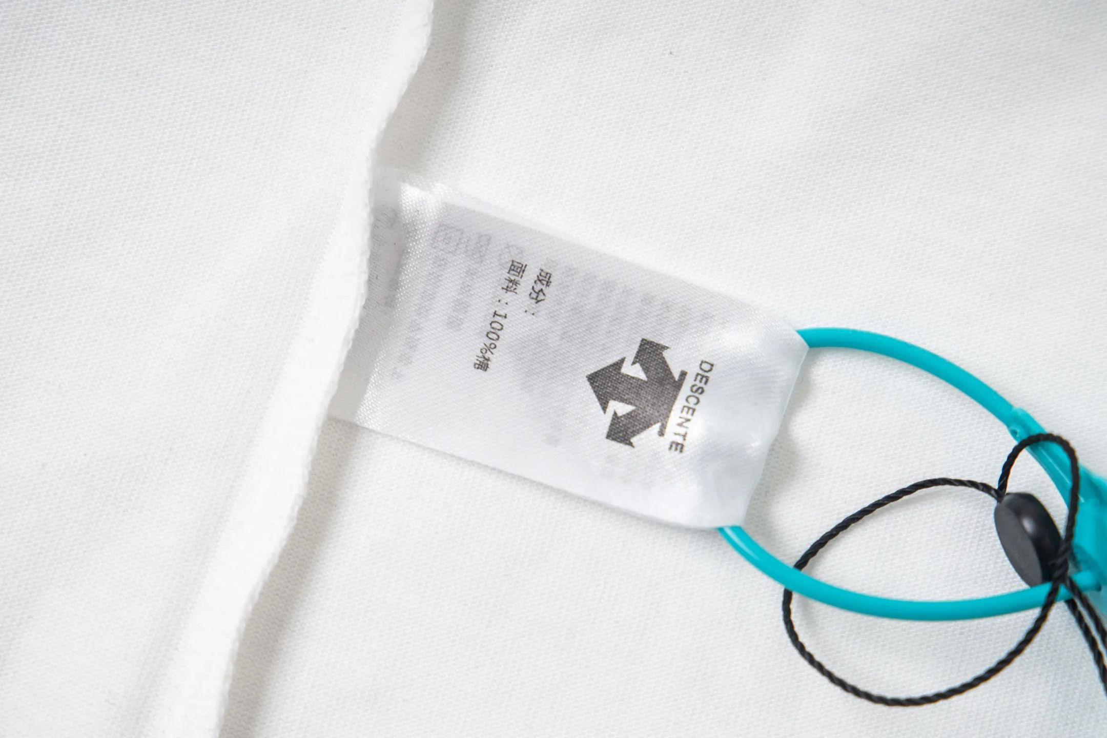 DESCENTE Series 32s Classic Same Style ：Black White Size：XS L