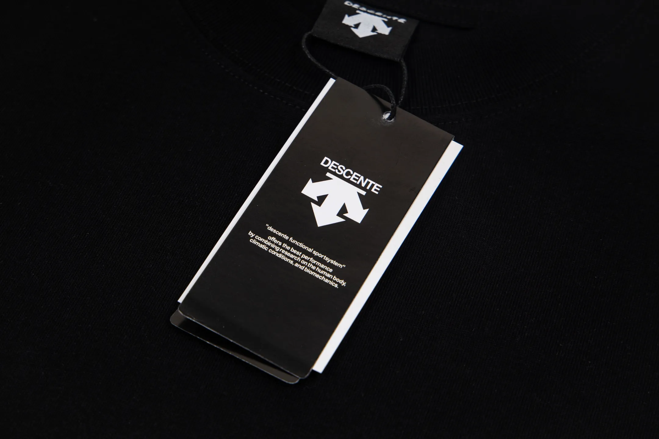 DESCENTE Series g Same Style Sizes：1 2 3 4 :Black White