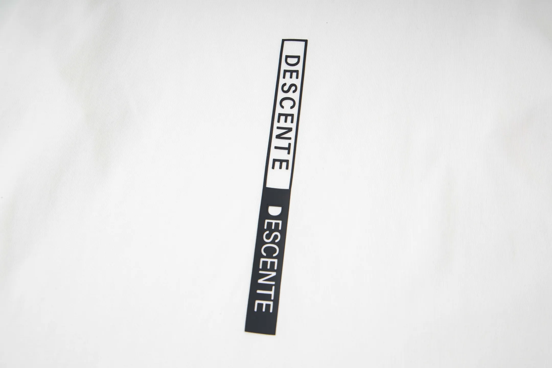 DESCENTE Series 32s Classic Same Style ：Black White Size：XS L