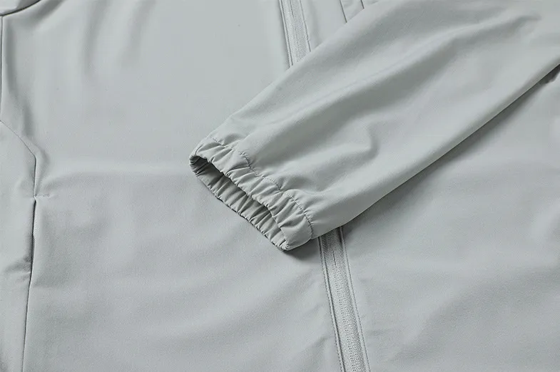 【 】 Descente Training Series ！ 。 ！ Original ！ ！ ， ， ！ ！ ！DWR ！ ～ ，Breathable ， SPF PA+++50. ！ Active ， ， ， ！ ， ， ！ ， ！ ！ Classic logo ， ！ ！ ！UVCOOL ！ ！ ！ +50 。 ！ ！ ！ ！ ：Black，White， Size: S-XL