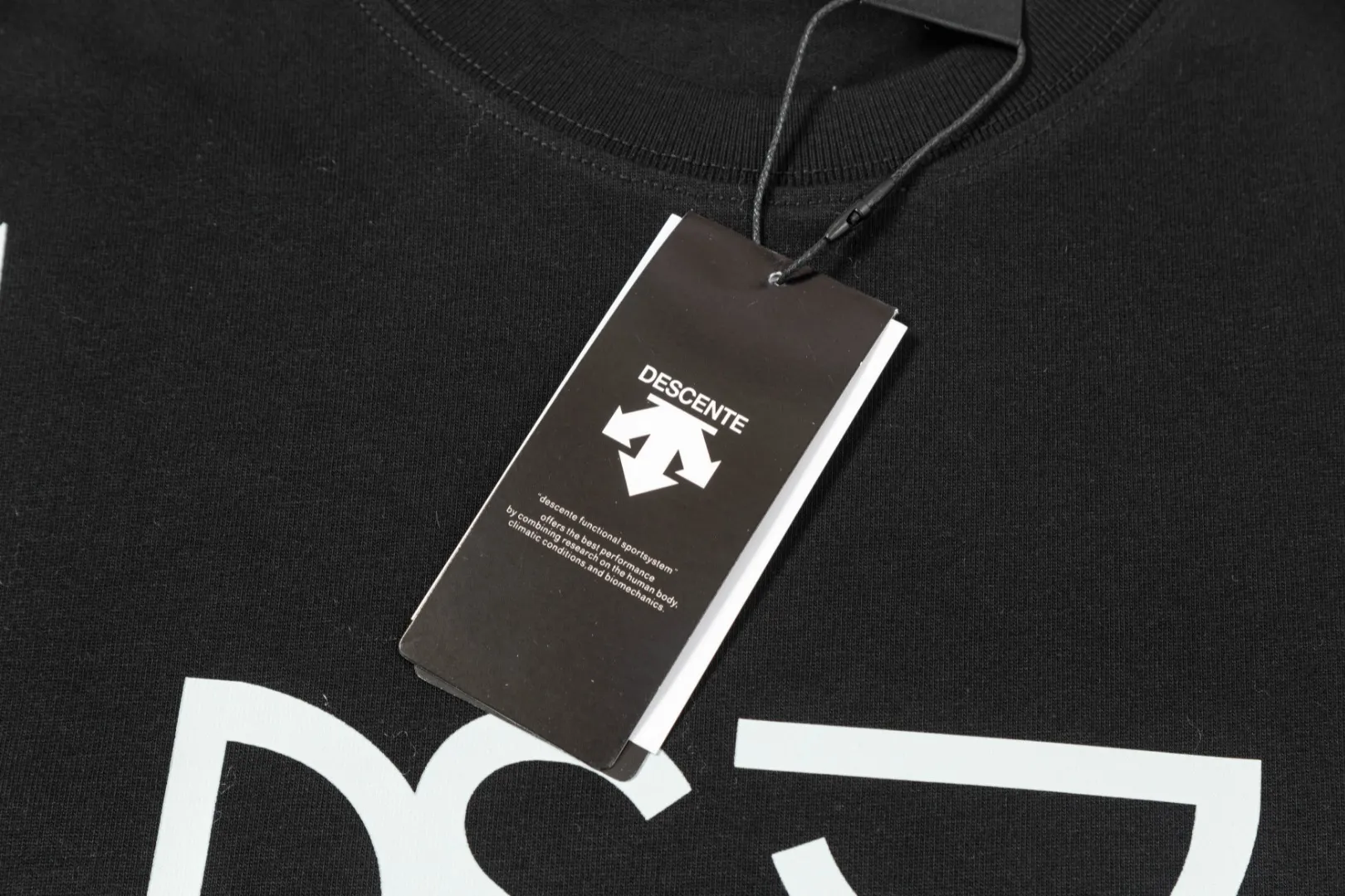 DESCENTE Series g Same Style Sizes：1 2 3 4 :Black White