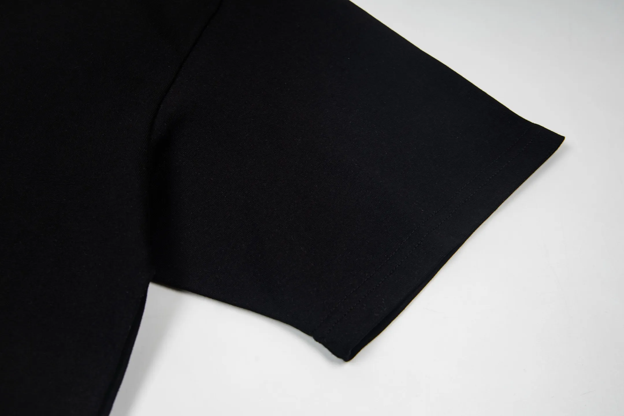 DESCENTE Series g Same Style Sizes：1 2 3 4 :Black White