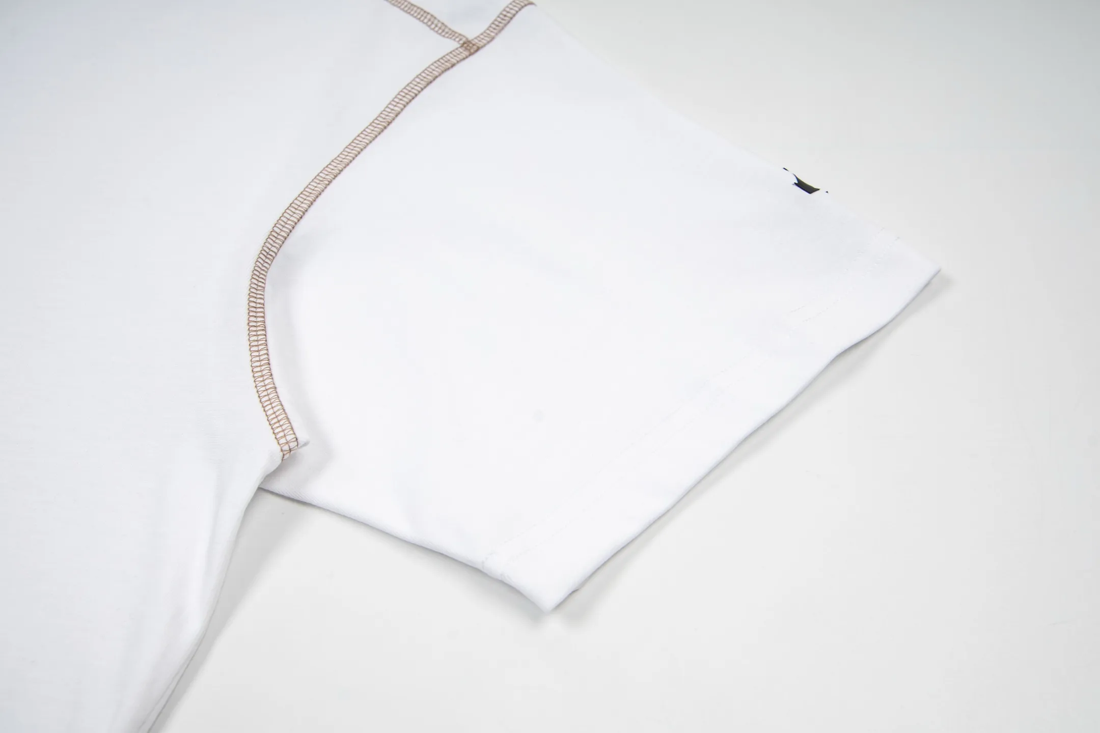 DESCENTE Series Logo LS T Same Style ✅ Size：M L XL 2XL Black White Dark Blue