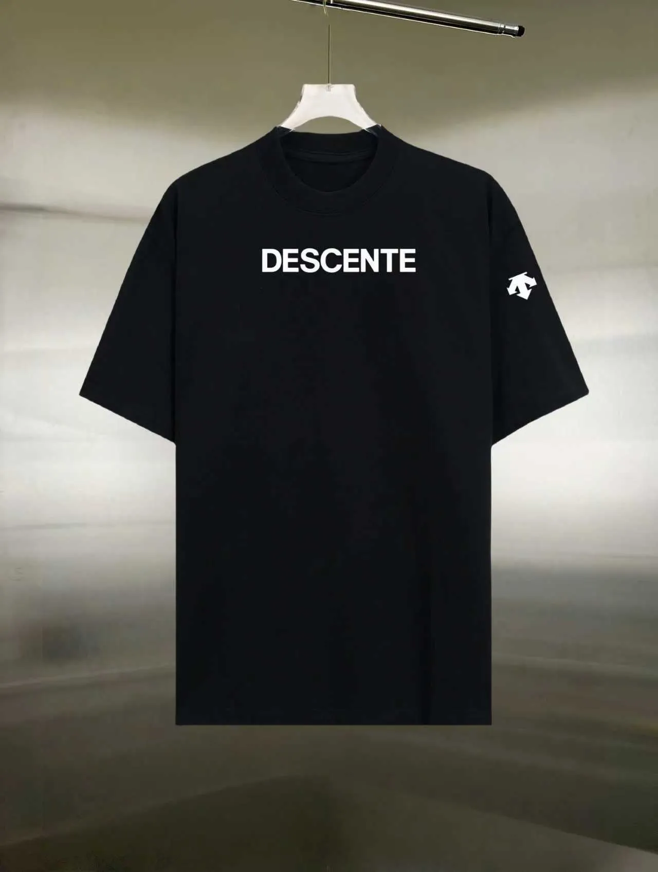 ：DESCENTE/ T ： 100% ： ： ：White Black Size：S M L XL XXL Same Style