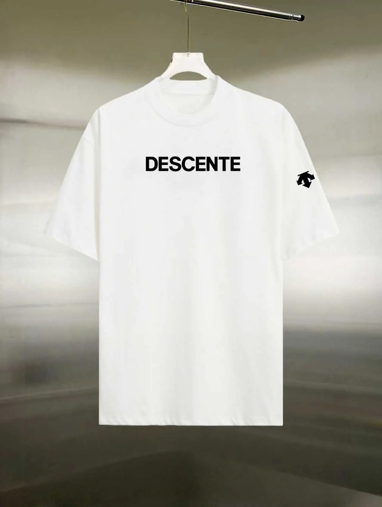 ：DESCENTE/ T ： 100% ： ： ：White Black Size：S M L XL XXL Same Style